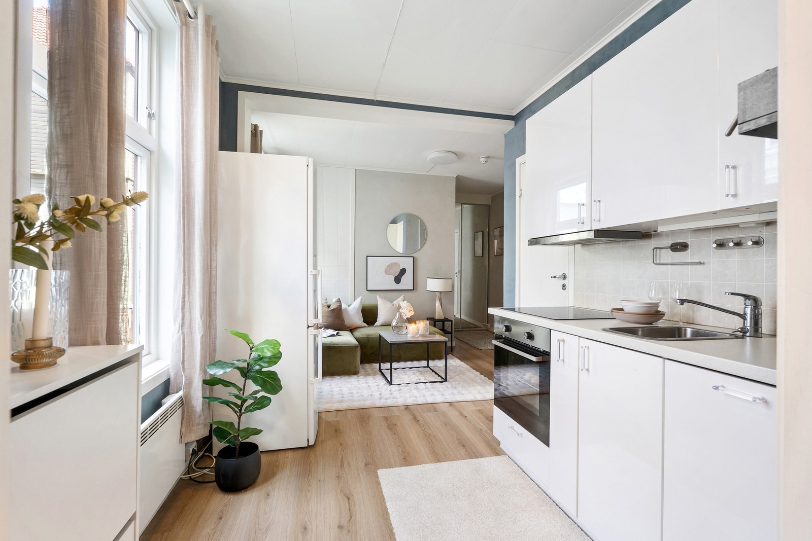 EiendomsMegler 1 v/Martin Nordmo har gleden av å presentere en nydelig 2-roms selveier med tilbaketrukket beliggenhet på populære Lademoen. Foto presentert av Krokstad & Nervik. Galleribilde