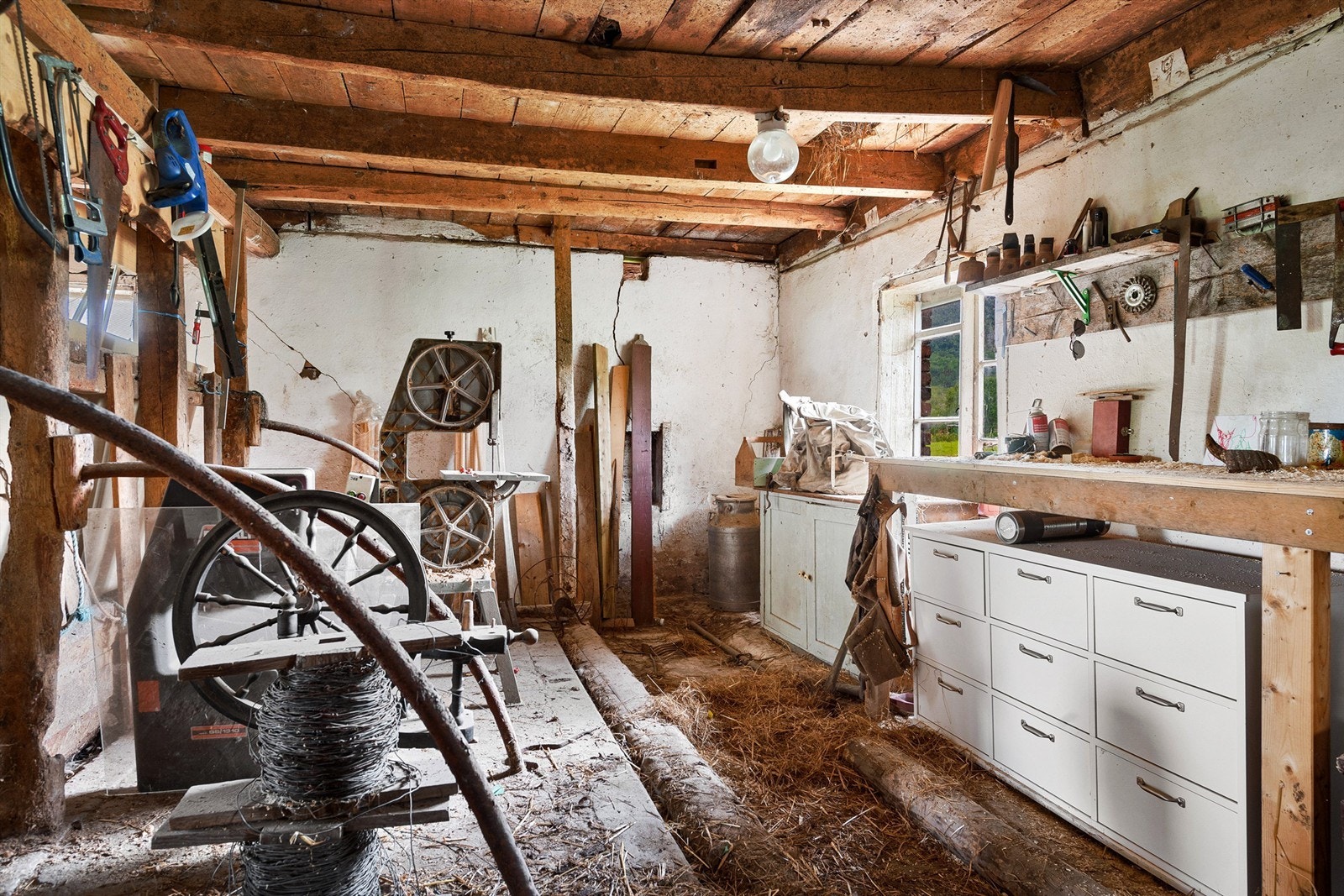 Uthus/eldhus Galleribilde