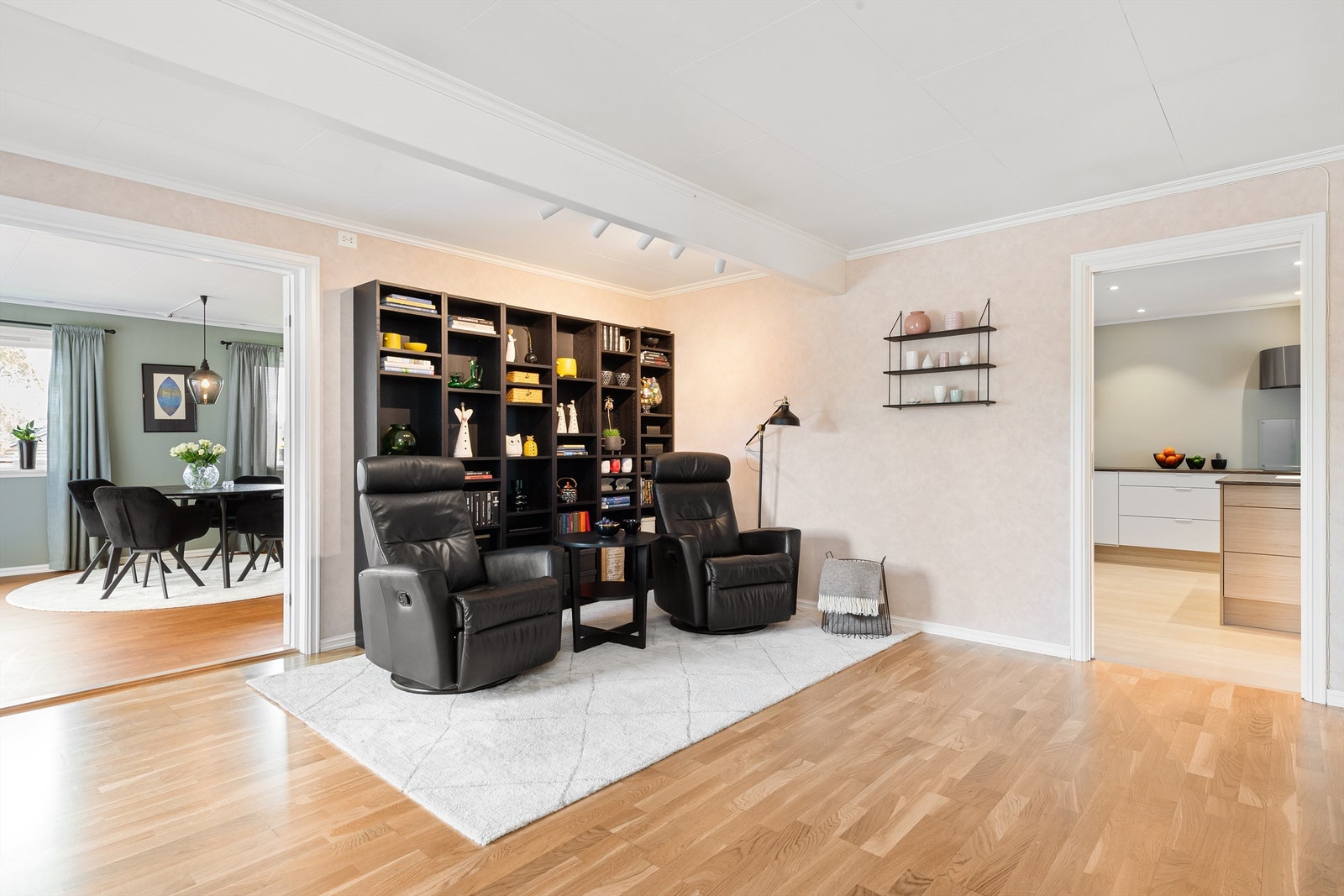 Kjøkken og stuer Galleribilde