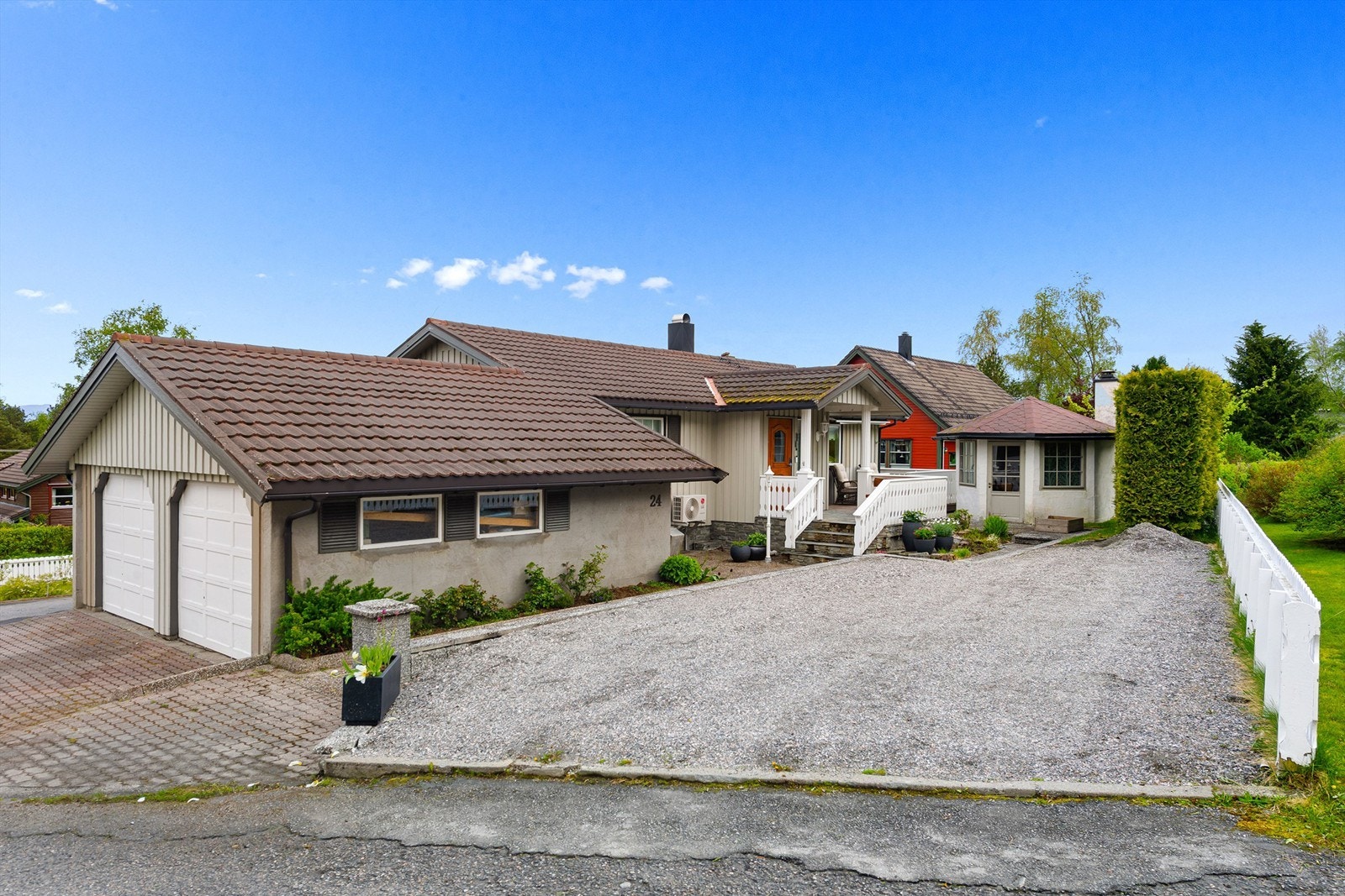 Ekstra biloppstillingsplass Galleribilde