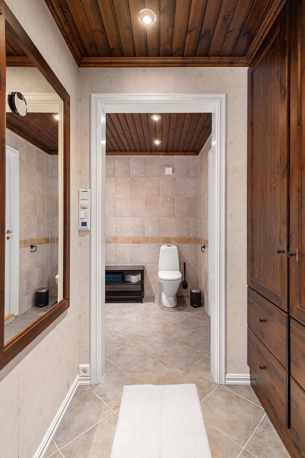 Bad i kjeller Galleribilde