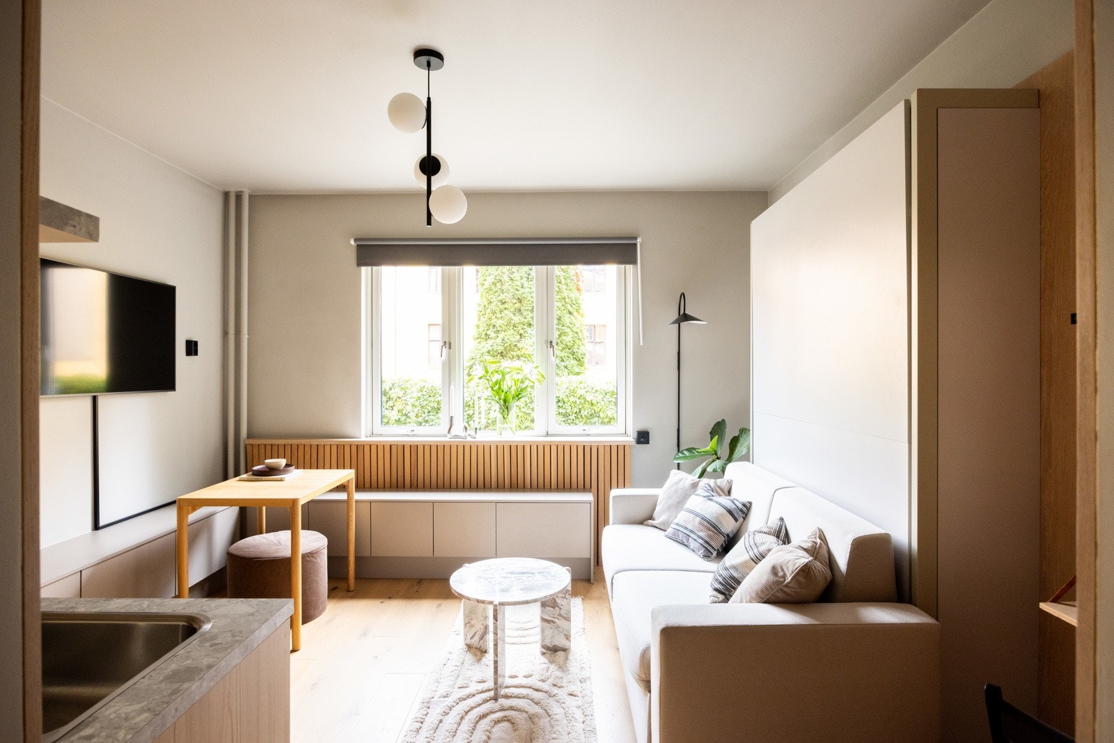 Leiligheten ligger skjermet til med beliggenhet mot rolig bakgård. Galleribilde