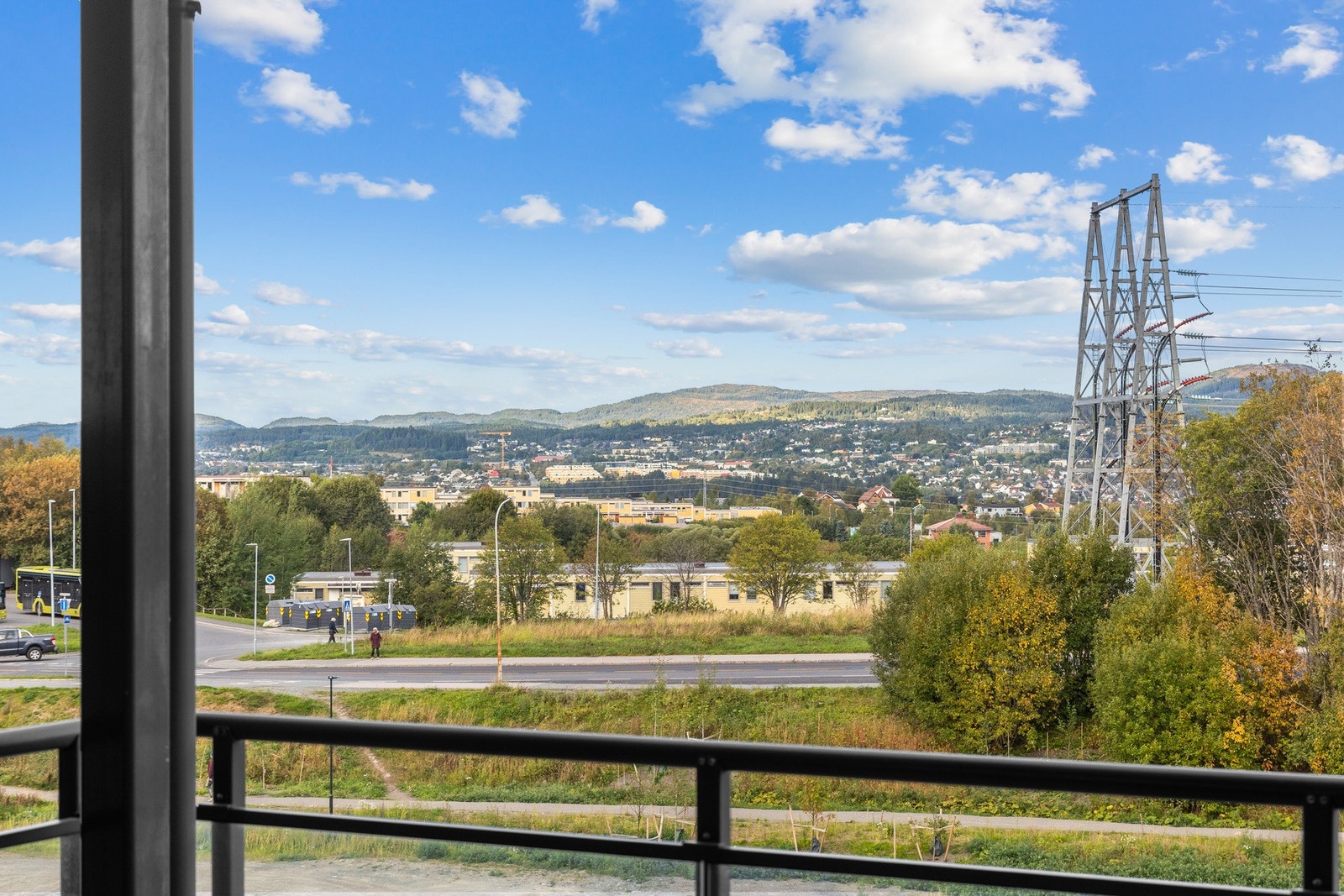 Utsikt mot Byåsen. Galleribilde