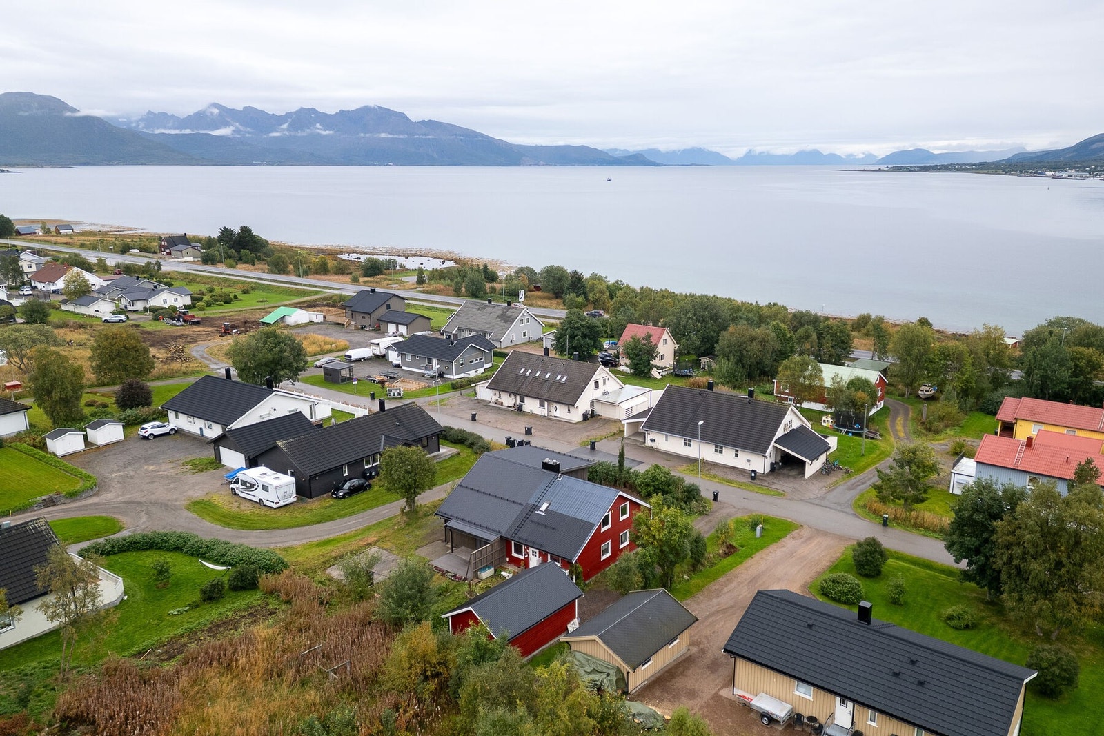 Eiendommen sett fra lufta Galleribilde