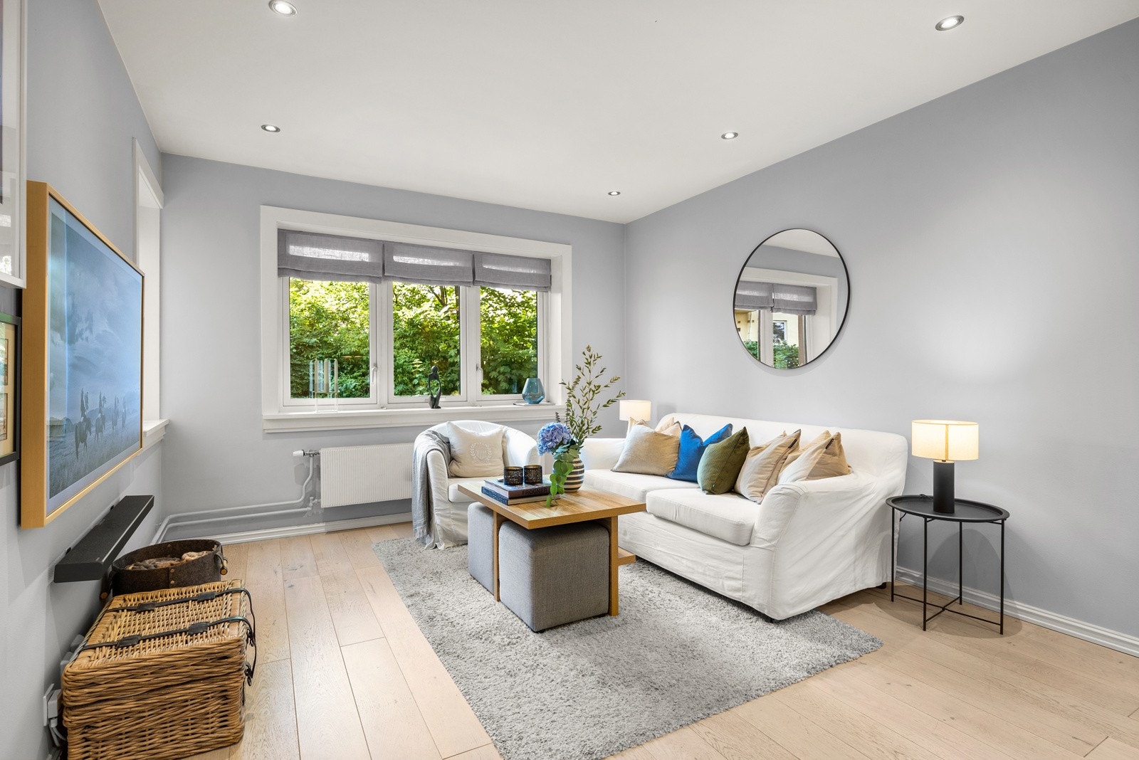 Leiligheten har en gjennomført og tidsriktig standard bestående av stilfulle farger og materialer. Galleribilde