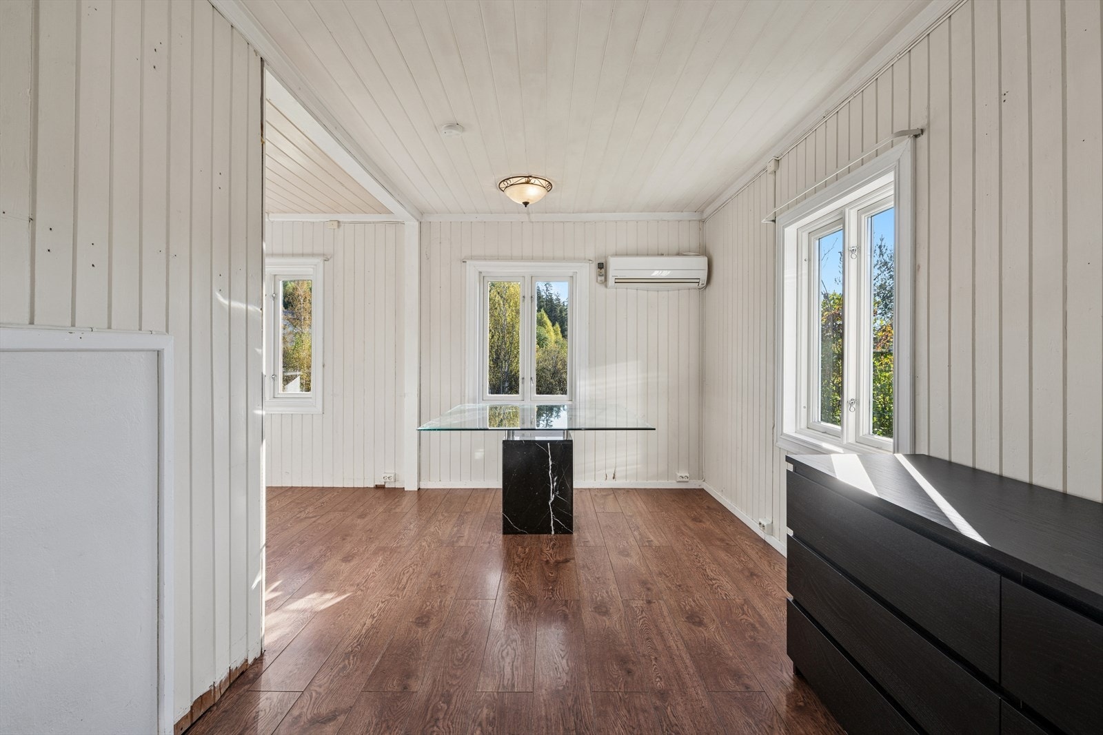 Plass til kjøkkenbord/spisestue Galleribilde