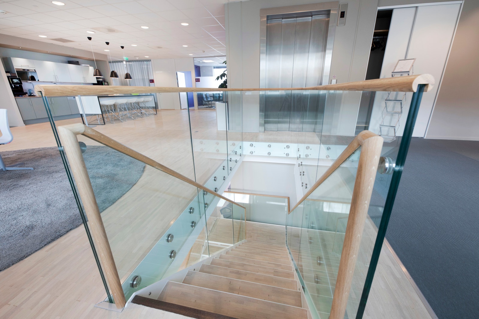 Interntrapp mellom 4. og 5. etasje Galleribilde