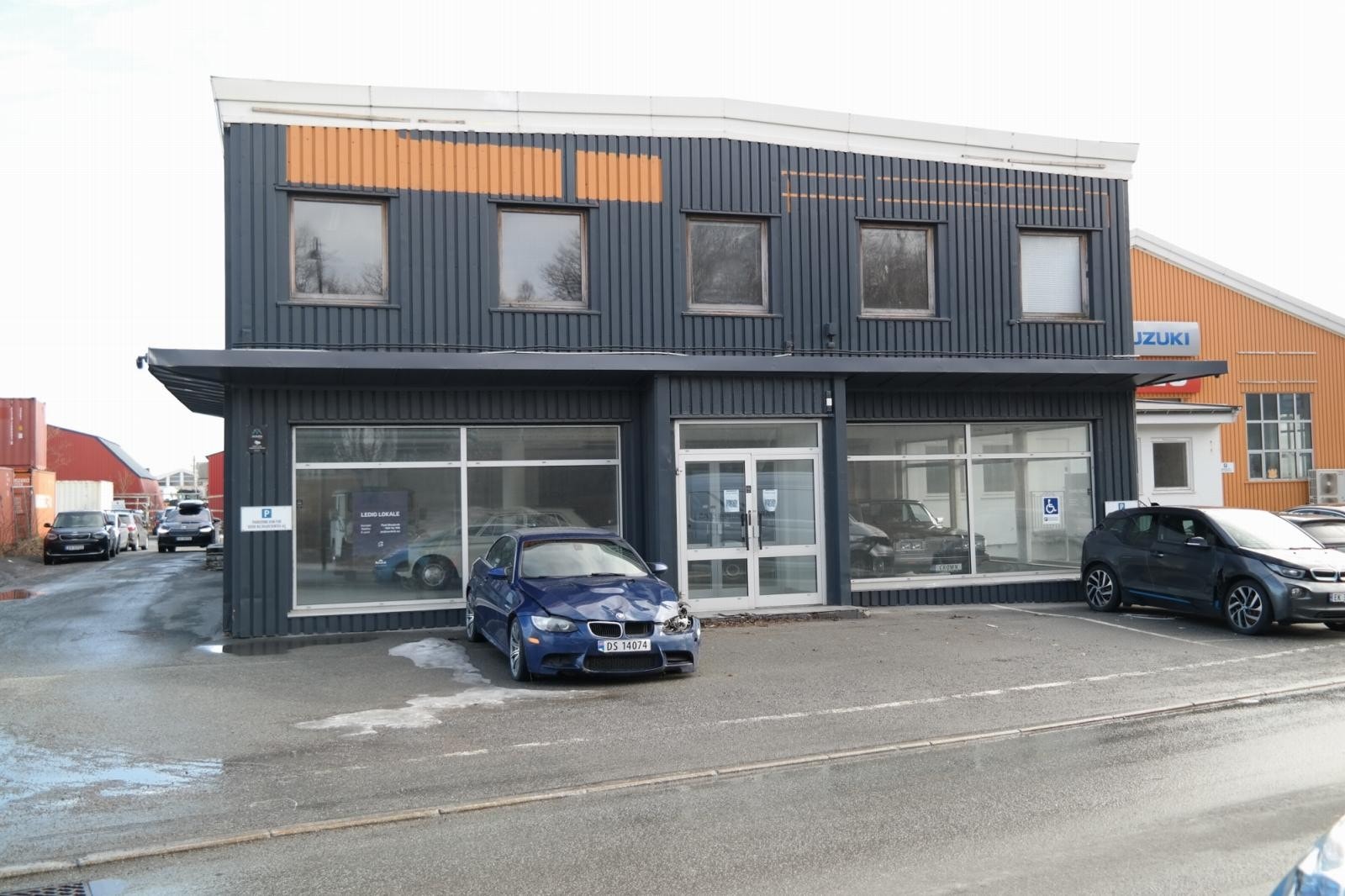 Butikk og administrasjonslokaler. Galleribilde