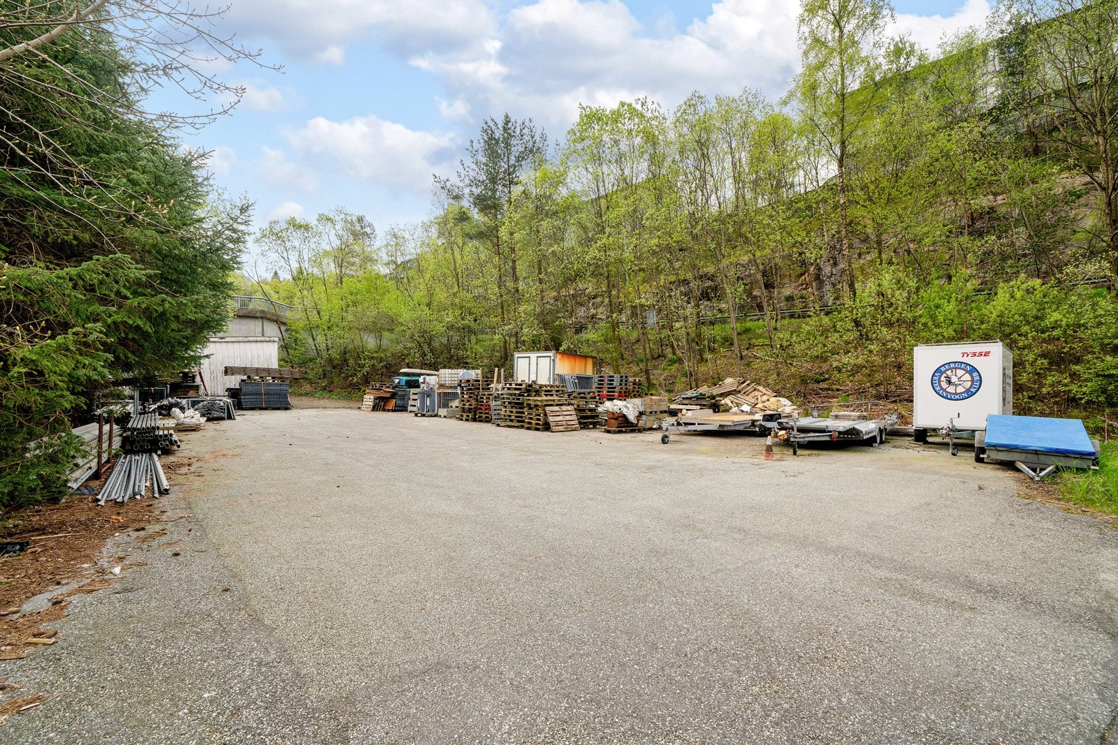 God parkeringsdekning på eiendommen Galleribilde