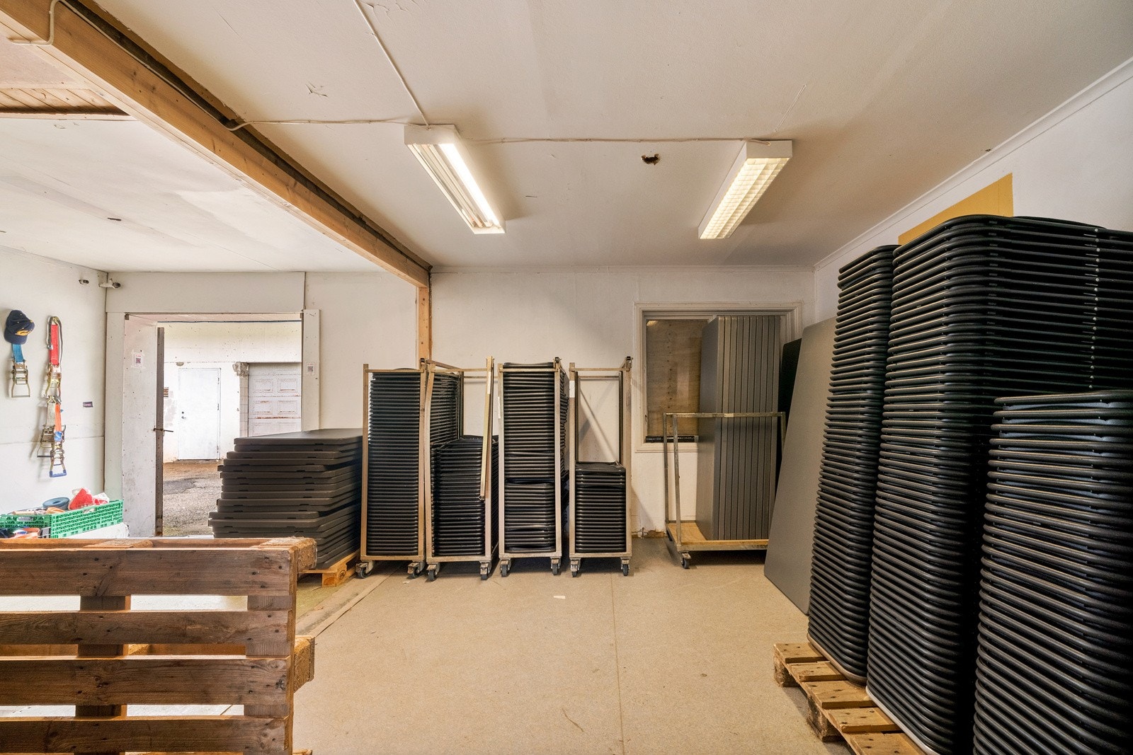 Lokalene er i dag benyttet av selger som driver innenfor arrangementtjenester og utstyrsutleie Galleribilde