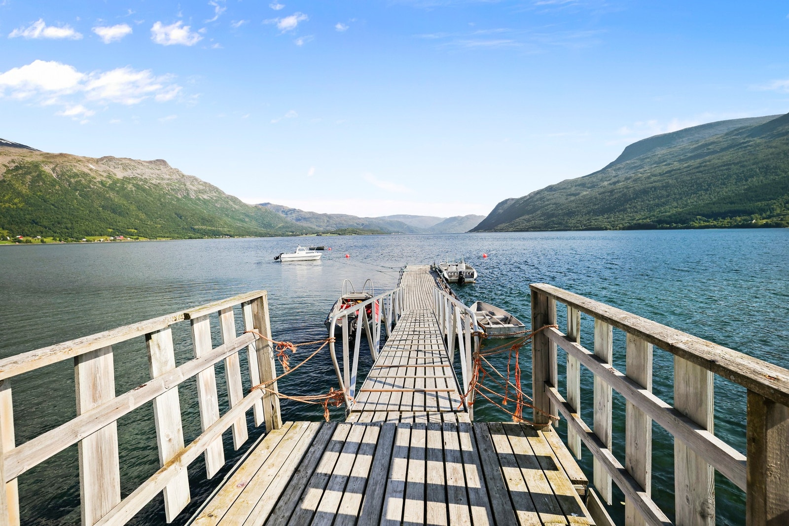Molo med tilhørende flytebrygge Galleribilde