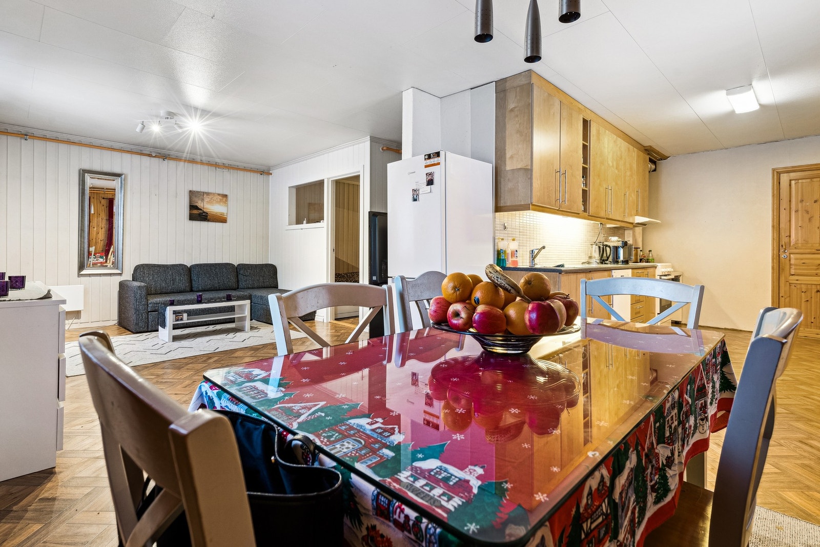 Leilighet 2 - Stue og kjøkken. Galleribilde