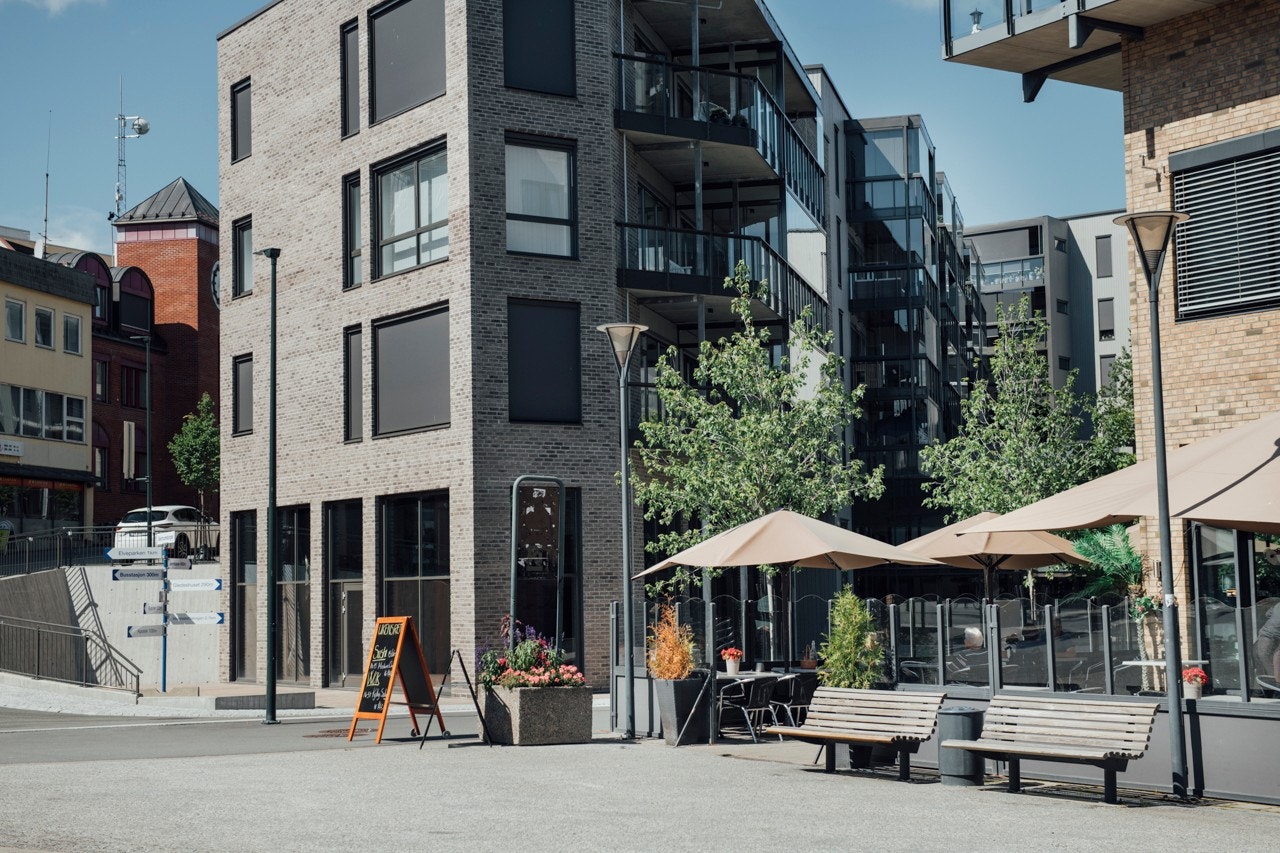 Sentrumstorget mot restaurant Galleribilde