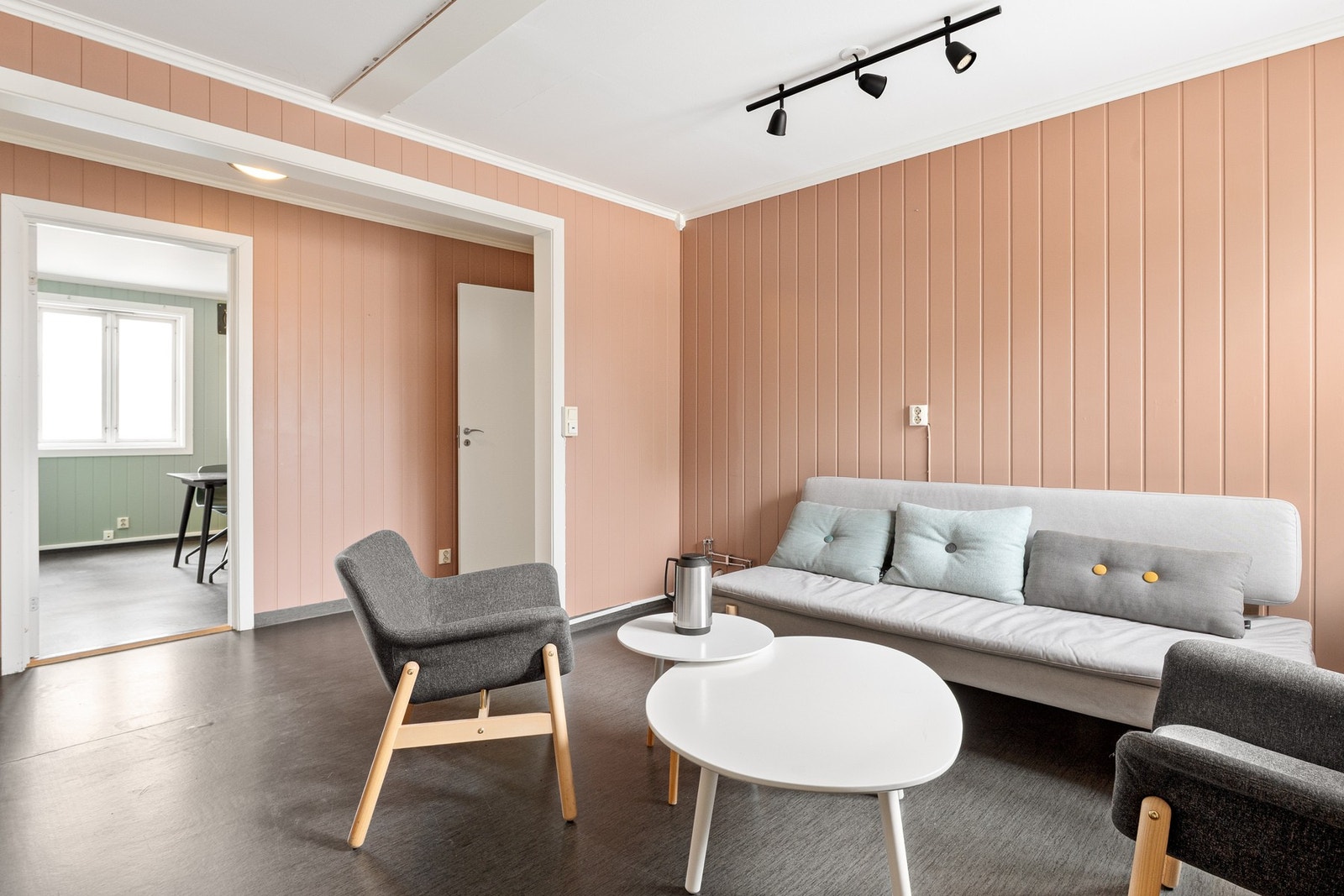 Det er jevnt over normal standard på bygget. Galleribilde