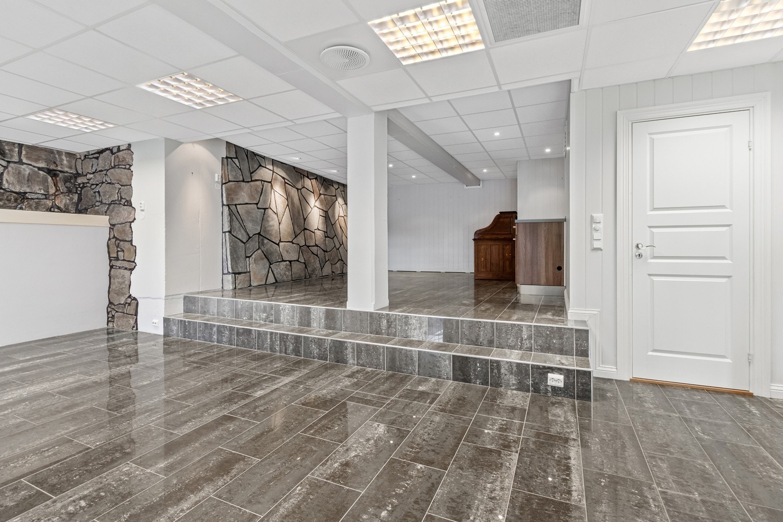 Lokaler i u.etg. Galleribilde