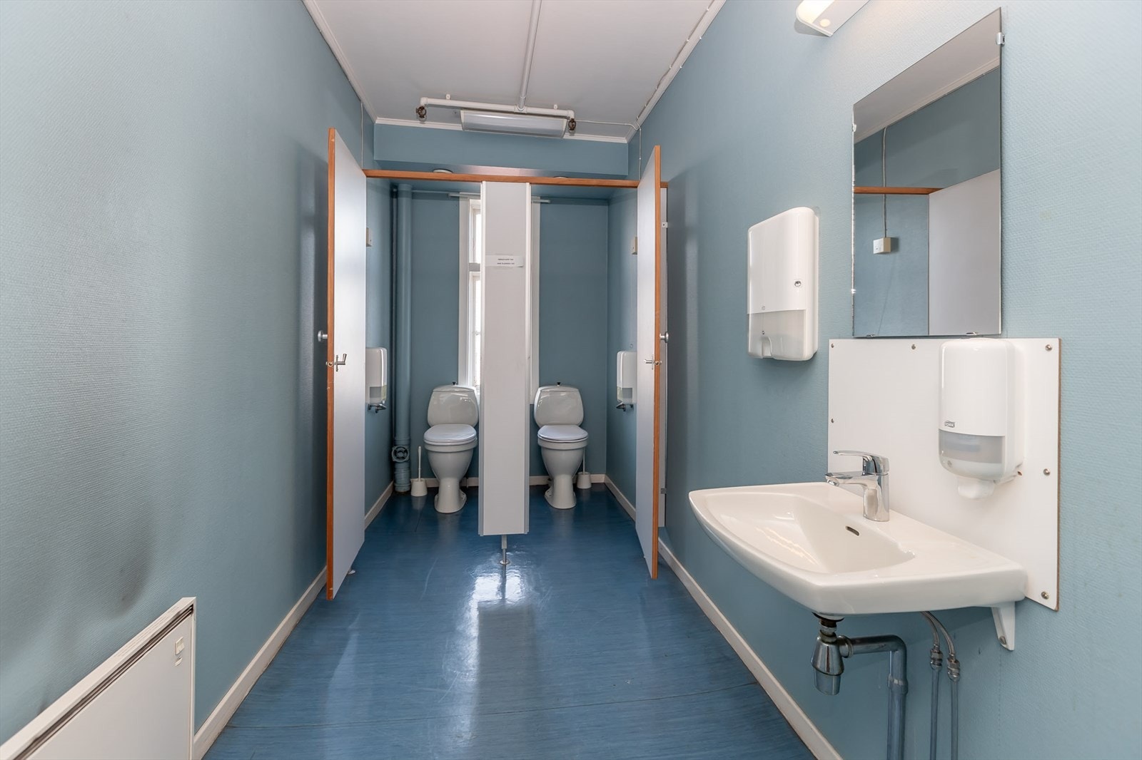 Et av toalettene i fellesarealene Galleribilde