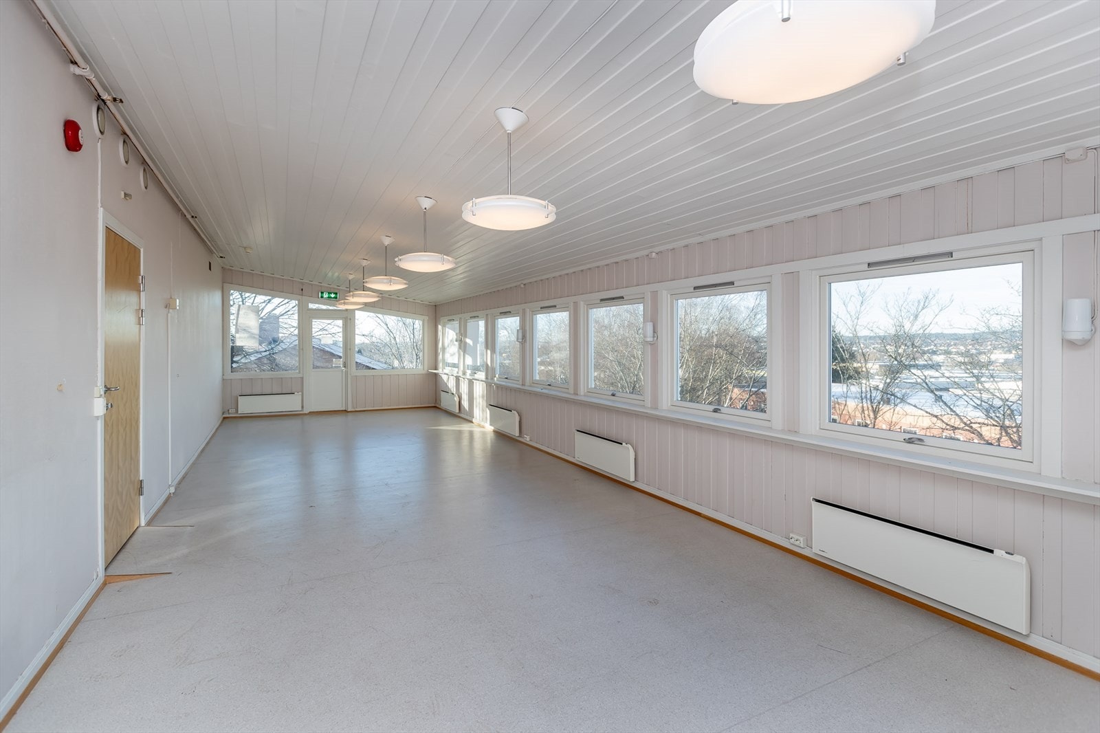 Fellesrom mot vest i gammel del - med fantastisk utsikt Galleribilde