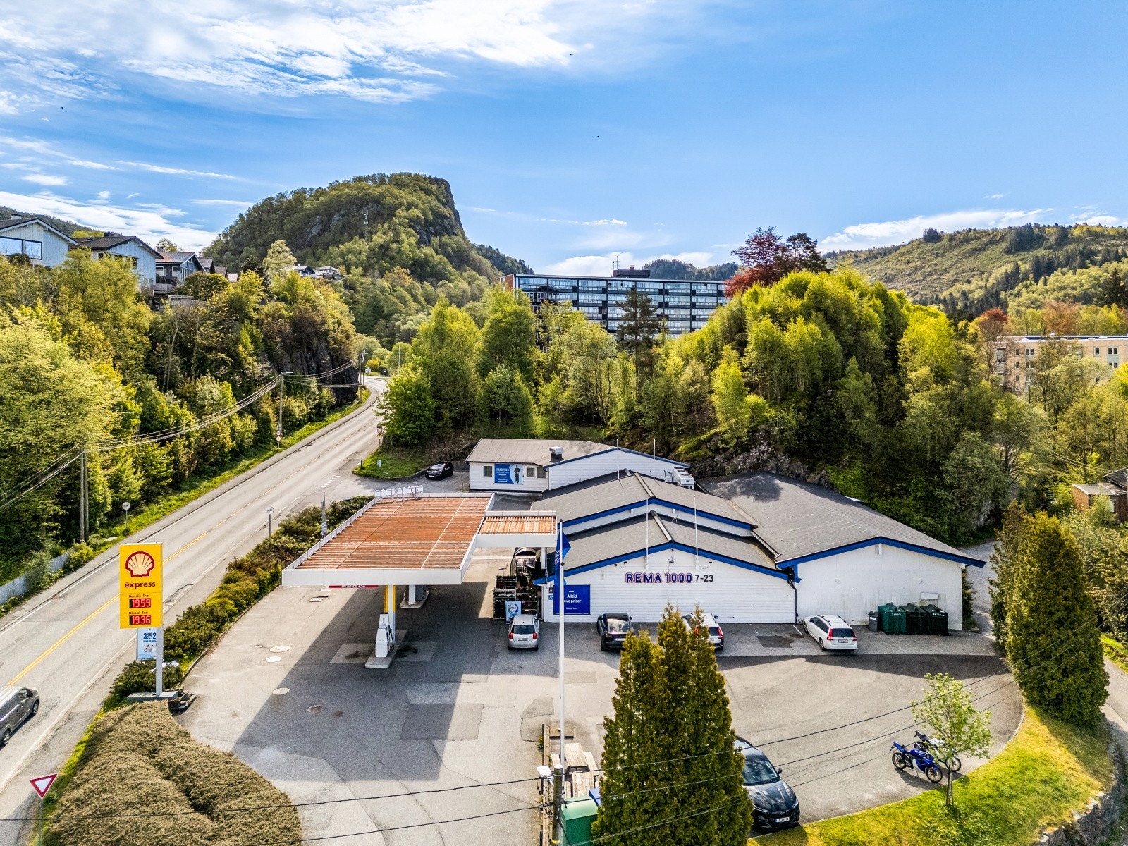 Rema 1000 butikk med stort nedslagsfelt Galleribilde