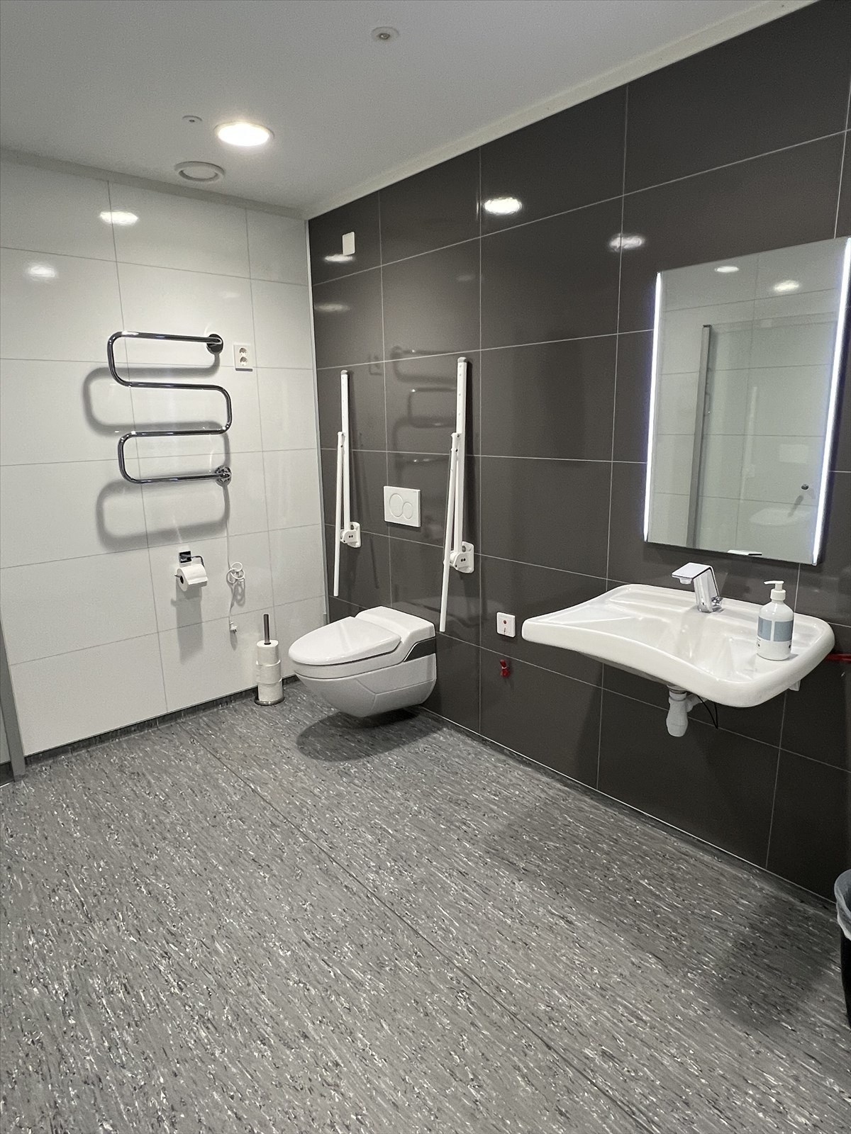 IMG_0693.jpeg Galleribilde