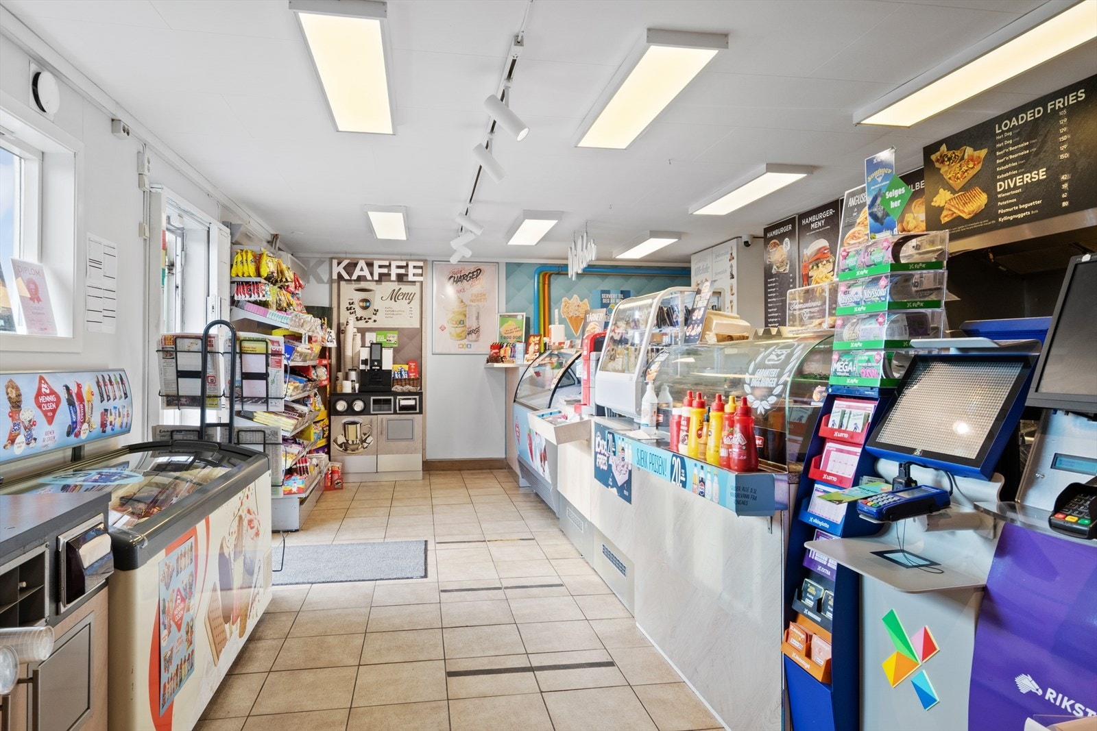 045.jpg Galleribilde