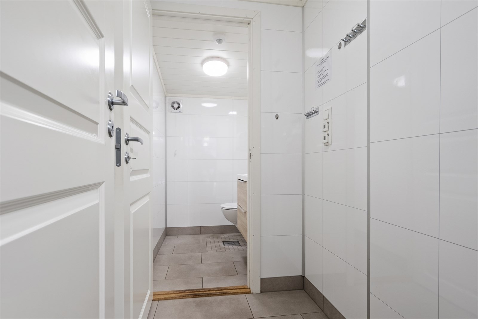 061.jpg Galleribilde