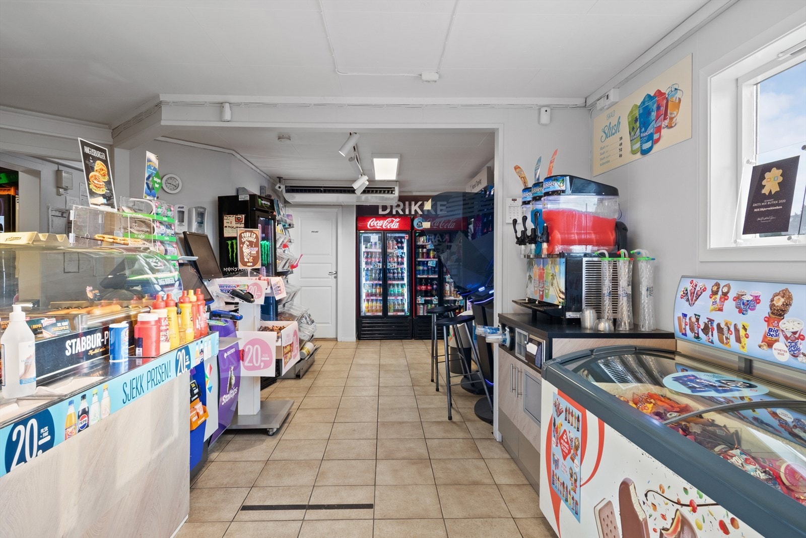 030.jpg Galleribilde