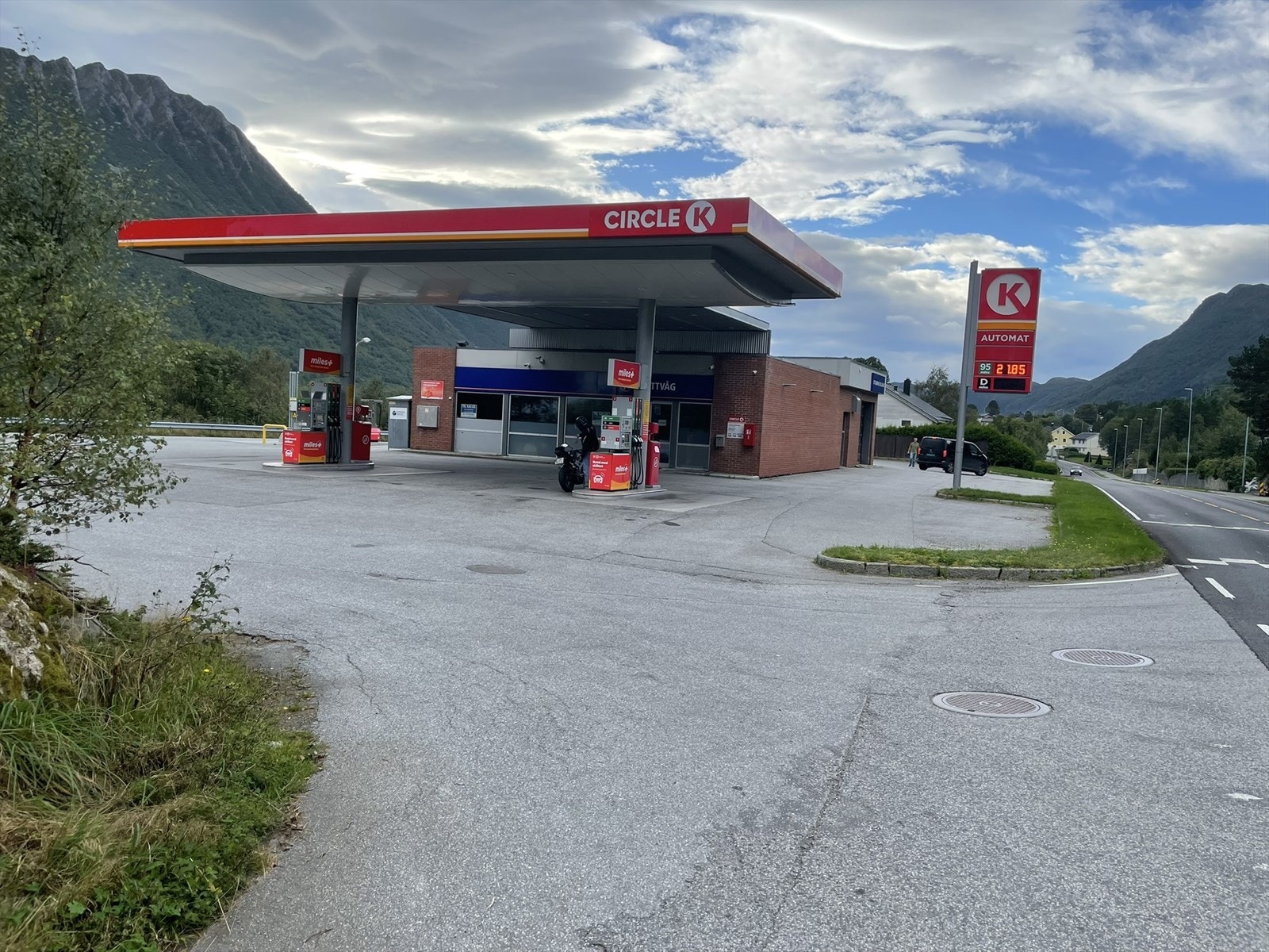 IMG_9151.JPEG Galleribilde