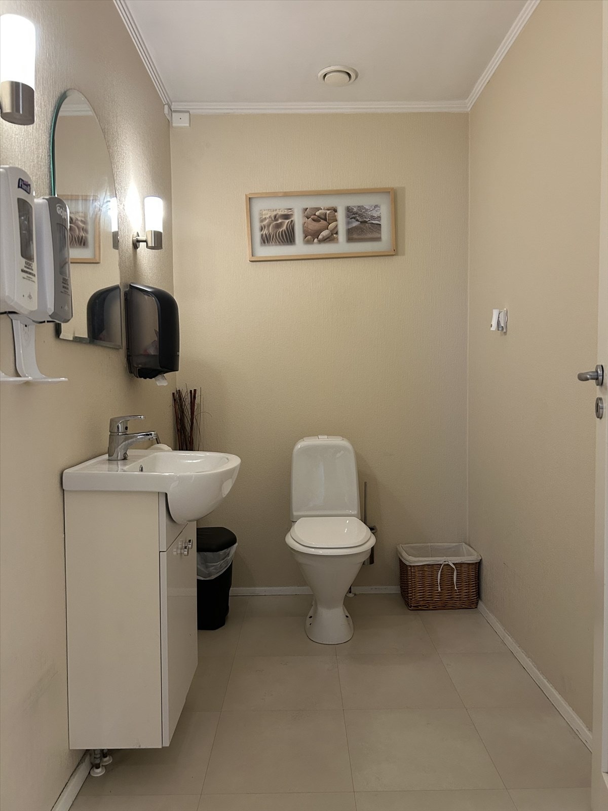 Toalettrom Galleribilde