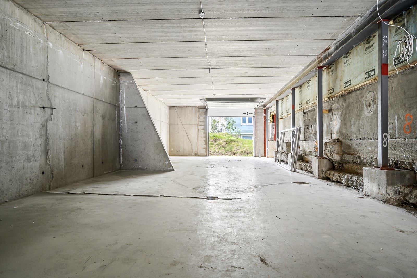 Lager i bakkant på ca 200kvm kan også leies Galleribilde