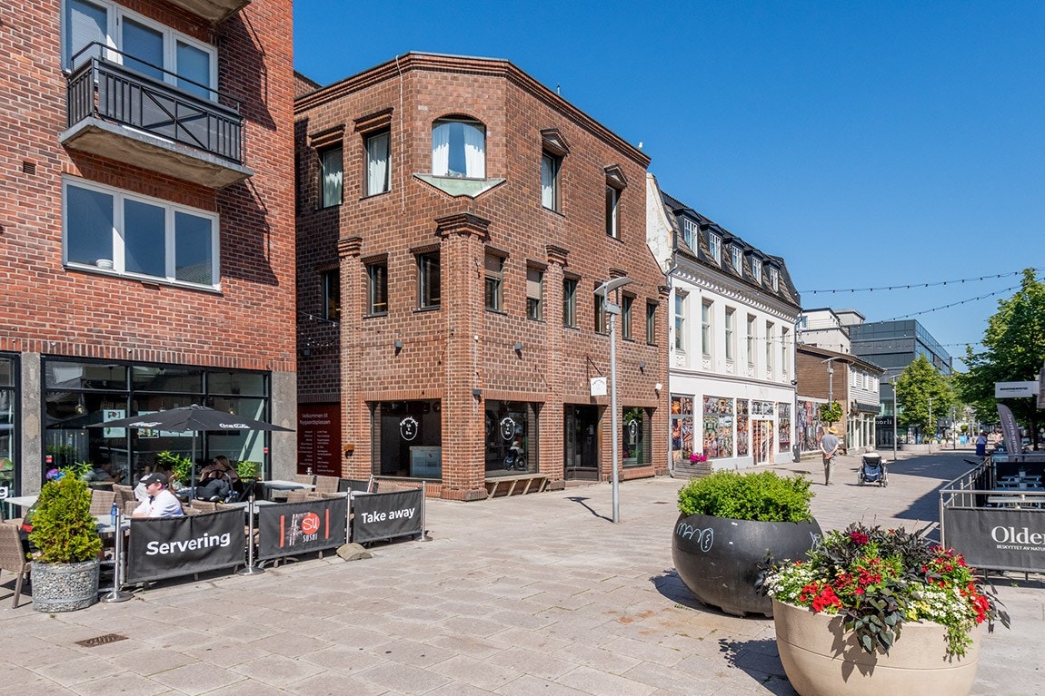 Gågata. Galleribilde