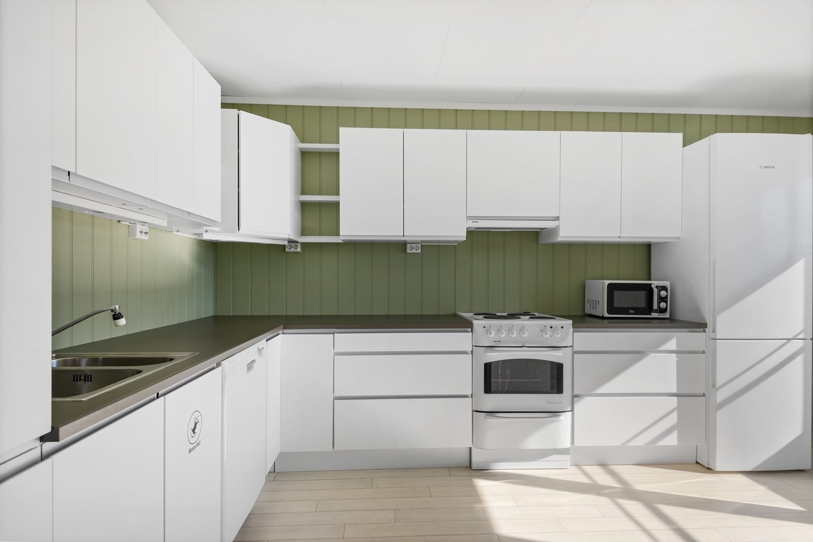 Kjøkken i leilighet toppetasje Galleribilde