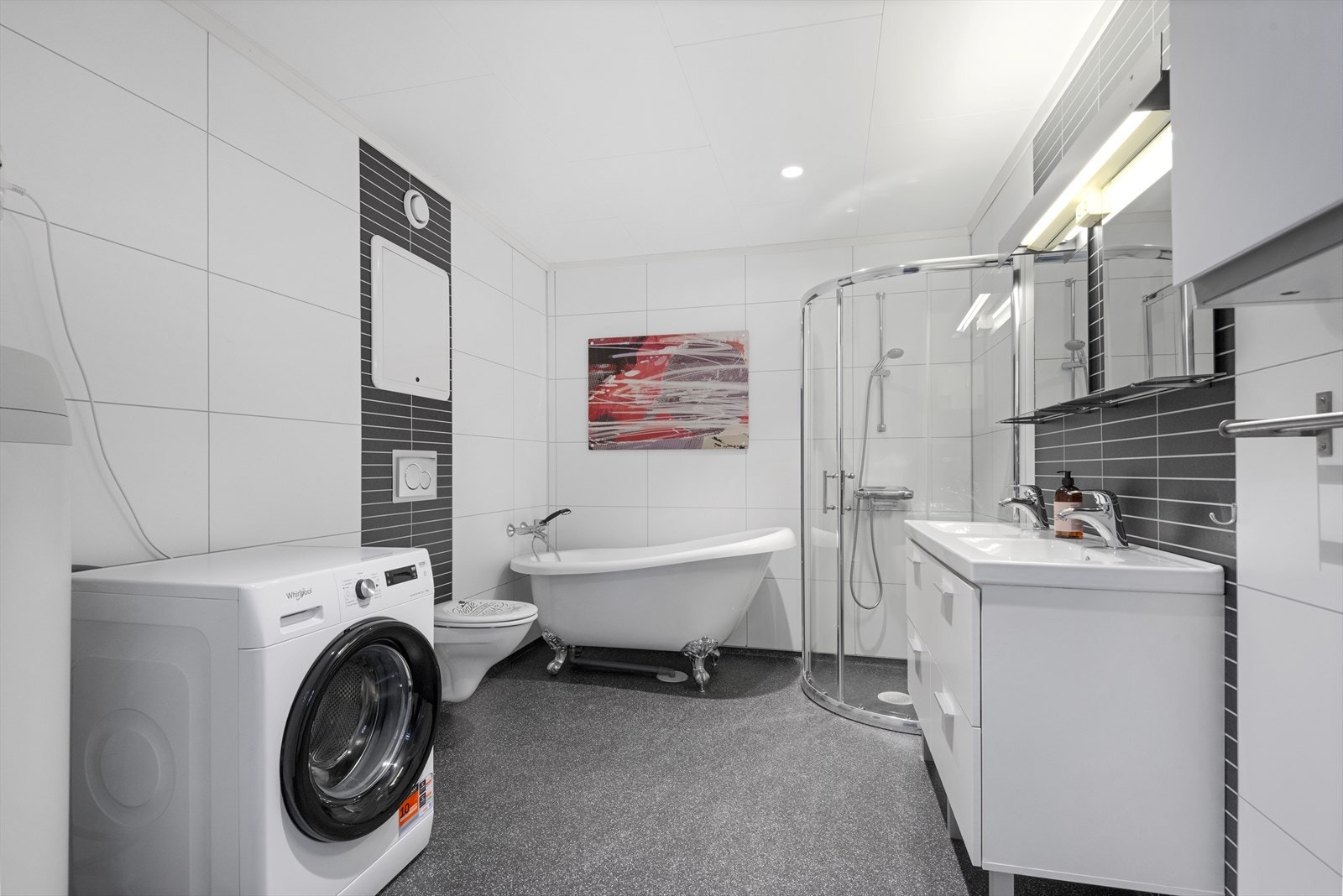 Bad i leilighet toppetasje Galleribilde