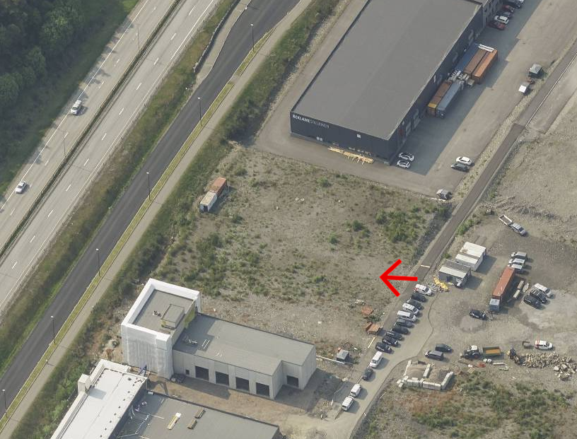 Meget godt profilert næringsbygg på Silurveien på Lauvåsen, sentralt plassert med kort avstand til E18, Sørlandsparken og Kjevik Lufthavn. Galleribilde