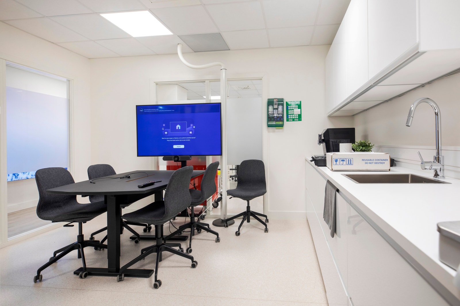 Lab/kontor - 1. etasje. Galleribilde