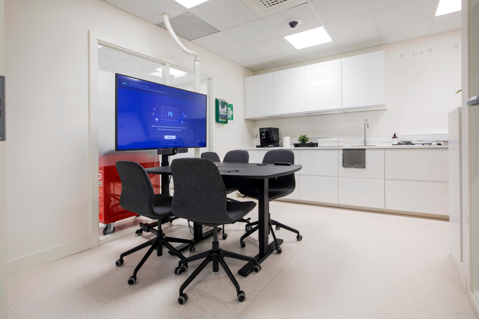 Lab/kontor - 1. etasje. Galleribilde