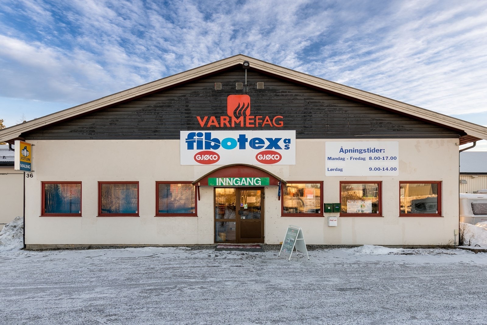 Bjertnesvegen 36 er en næringseiendom med svært god beliggenhet på Herbergåsen Industrifelt, inntil E16 Kongsvingervegen. Galleribilde
