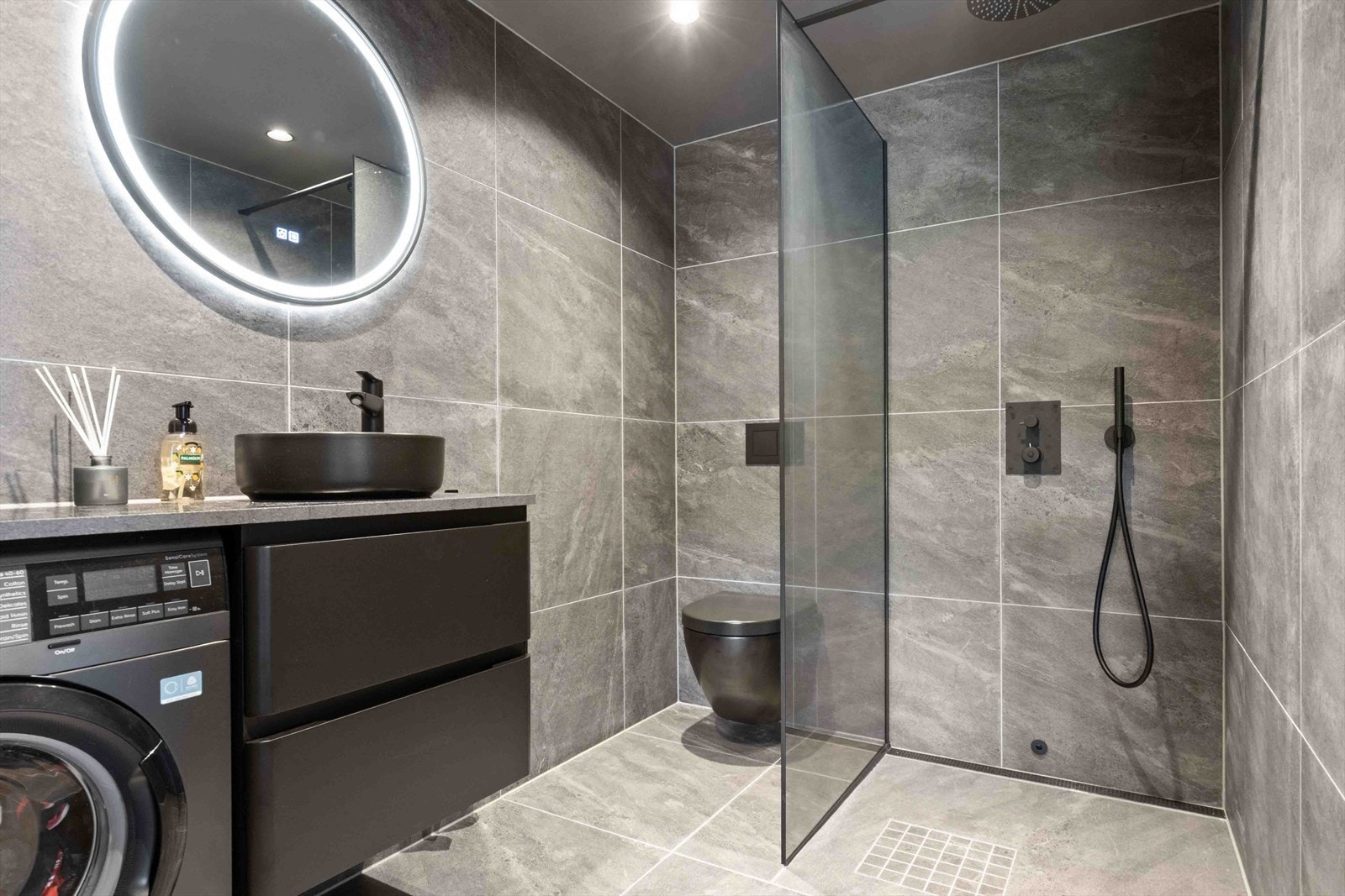 054.jpg Galleribilde