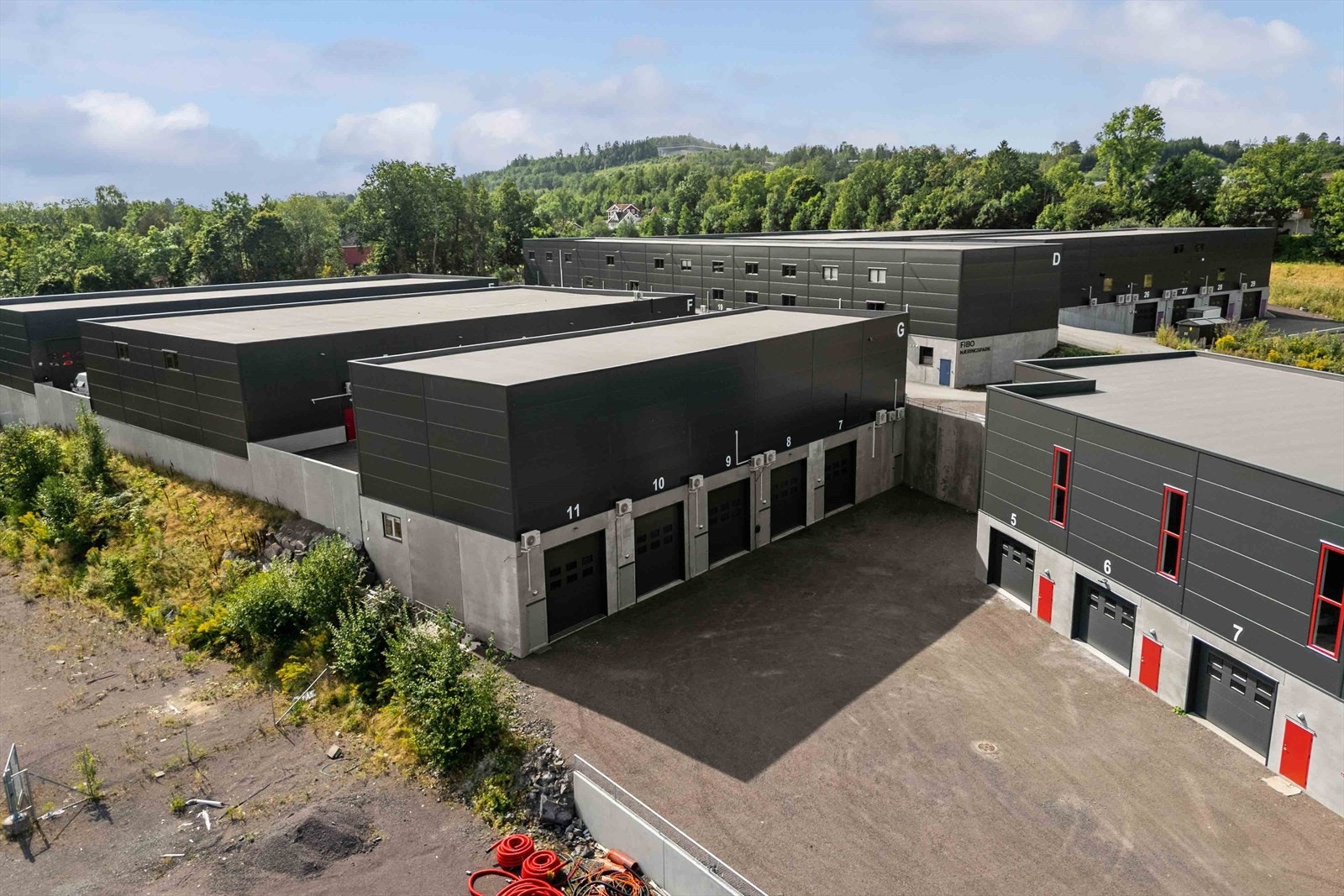 002.jpg Galleribilde