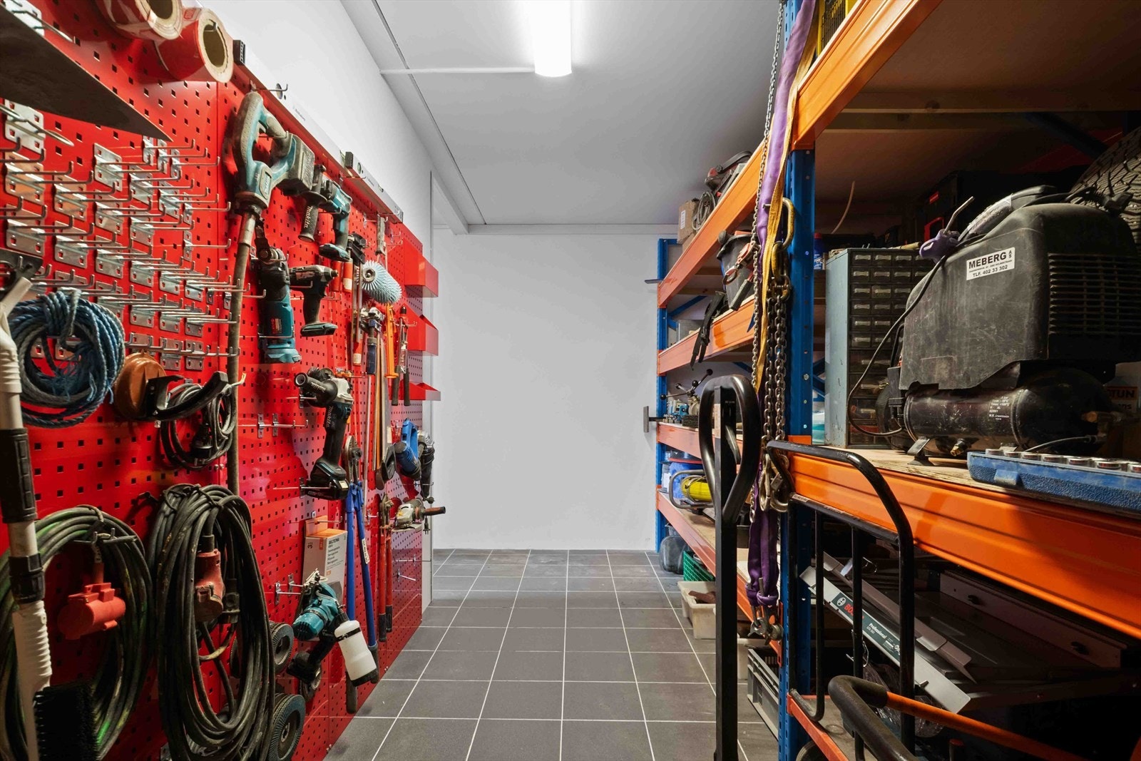 090.jpg Galleribilde