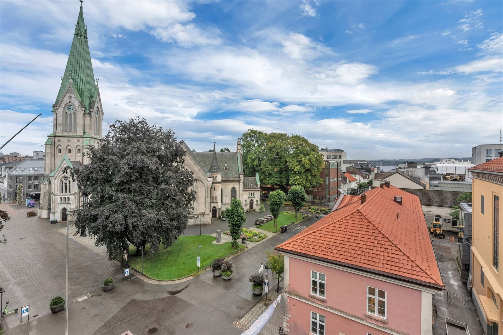 Flott utsikt fra flere av kontorene Galleribilde