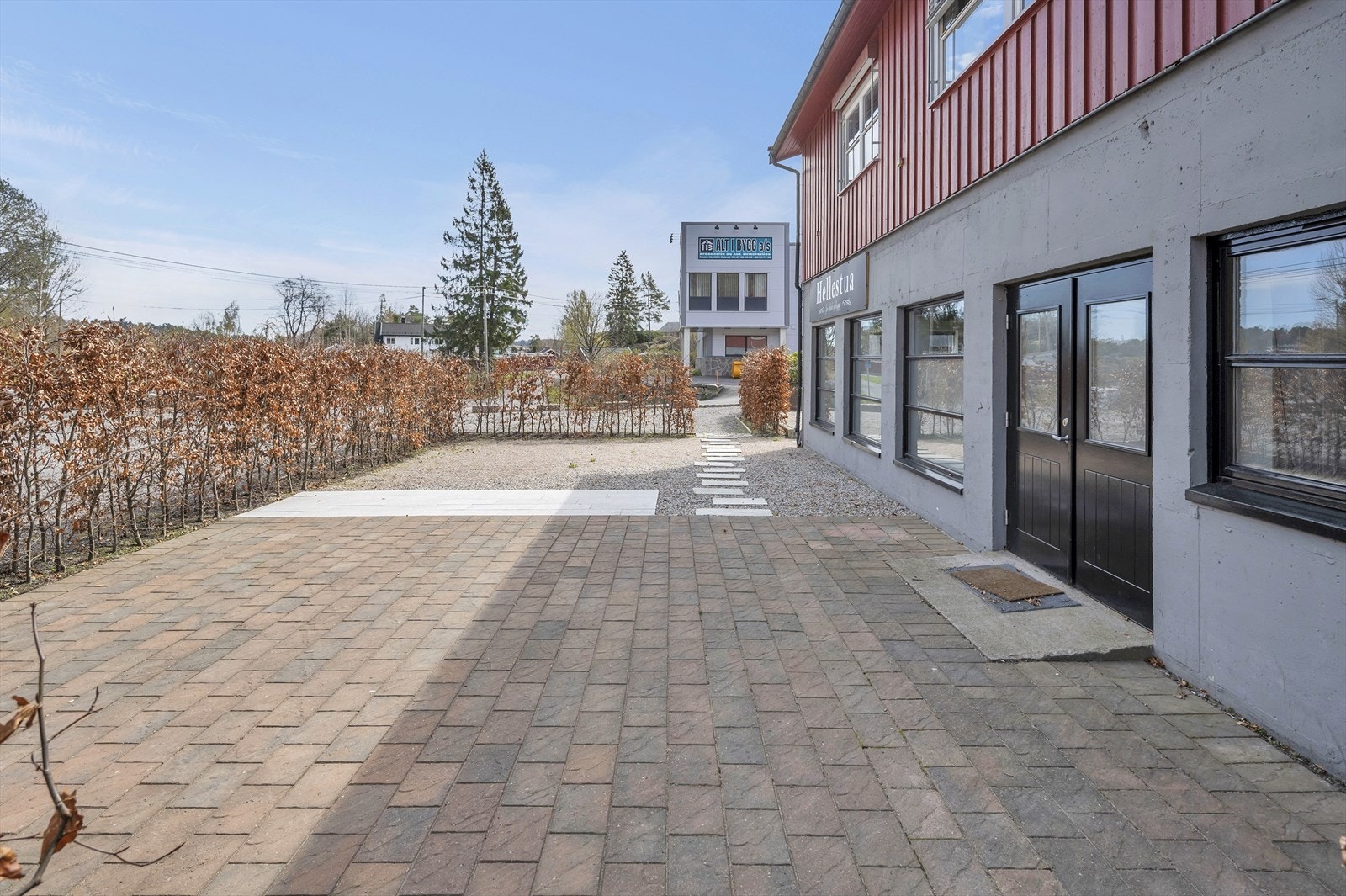 Pent inngangspartifasade. Galleribilde