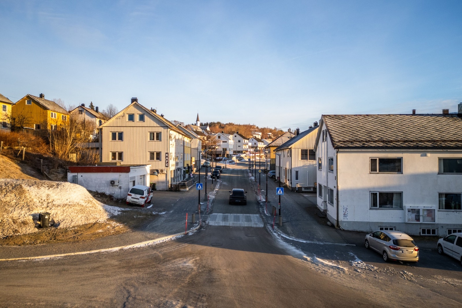 Det er kort avstand til dagligvarehandelen, skole, barnehage mm. Galleribilde