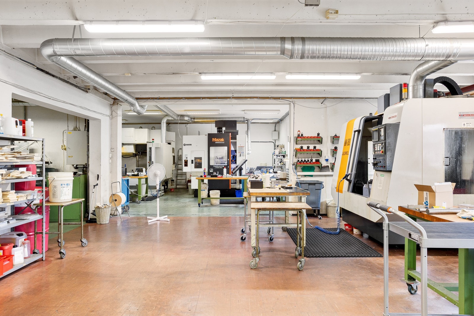 Kjeller Modellverksted AS - 1. etasje. Galleribilde