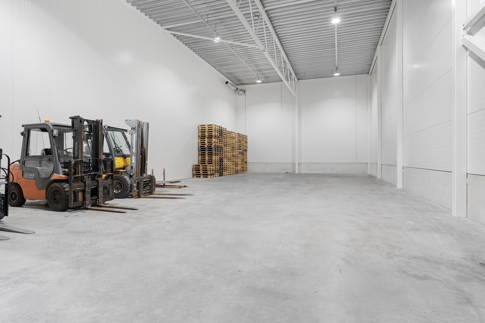 Lager 290 m2 til leie Galleribilde