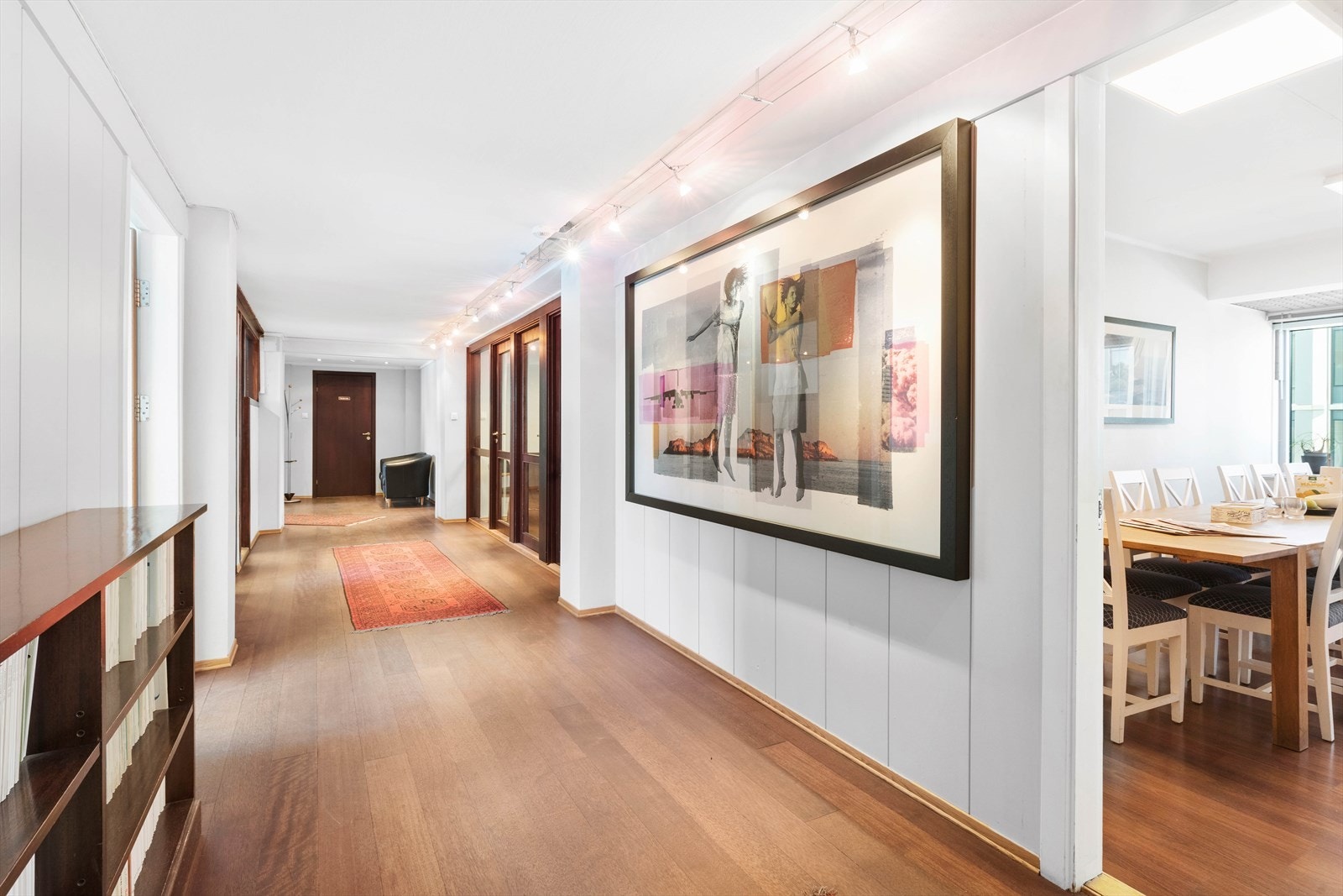 Kontorene er i byggets 3 og 4 ett. og er tilsammen på ca. 750 kvm. Galleribilde