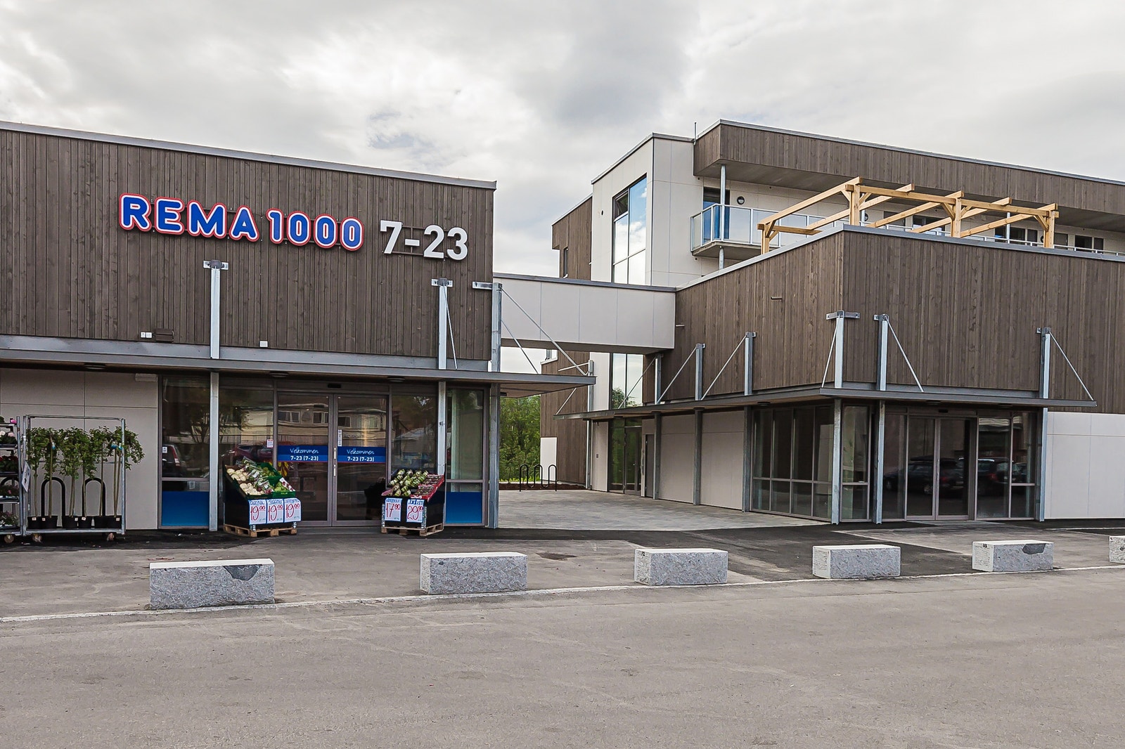 Rema 1000 er nabo leietaker til ledige butikklokalet. Galleribilde
