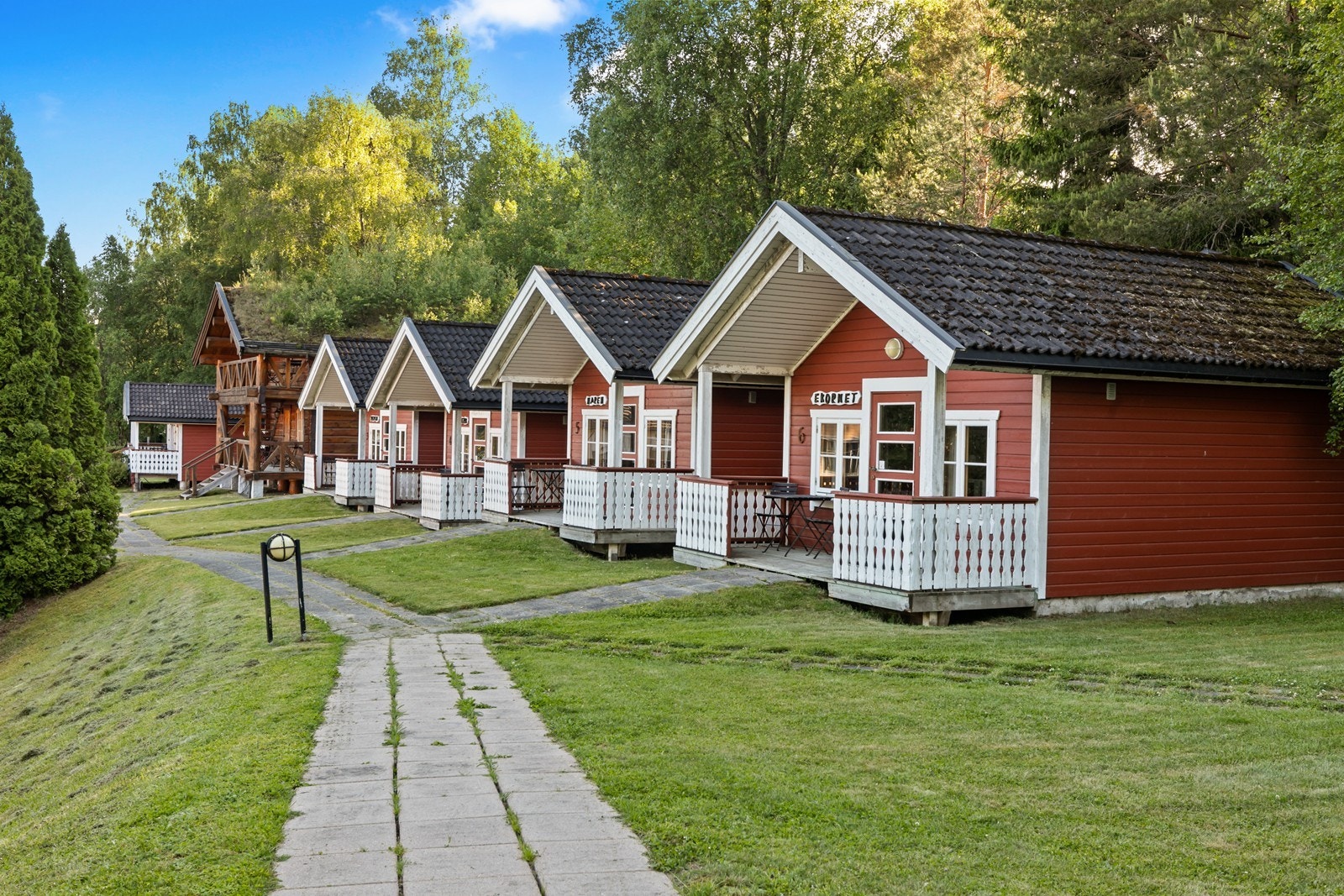 Hyttene Galleribilde