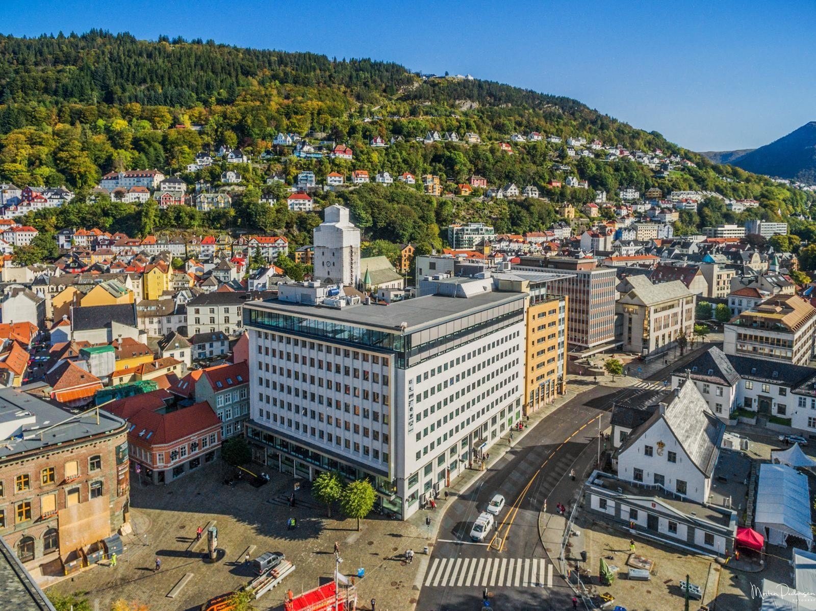 Her er Allehelgensgate 2 midt i bildet Galleribilde