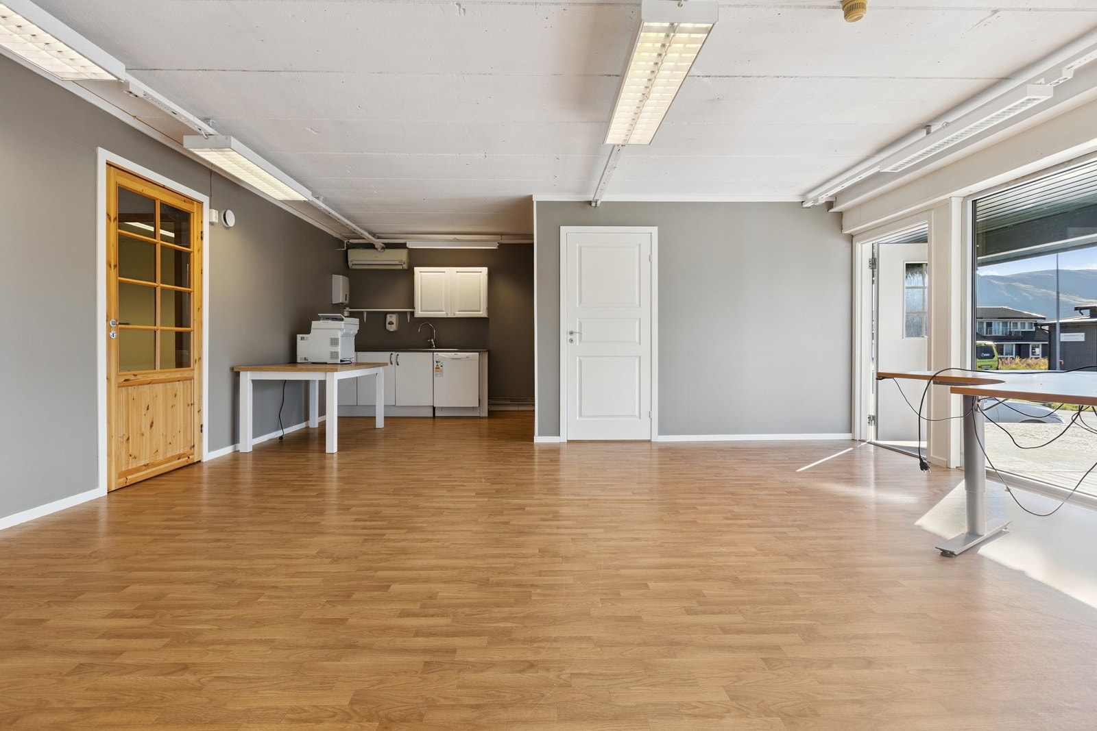 Butikk og 1 ets Galleribilde