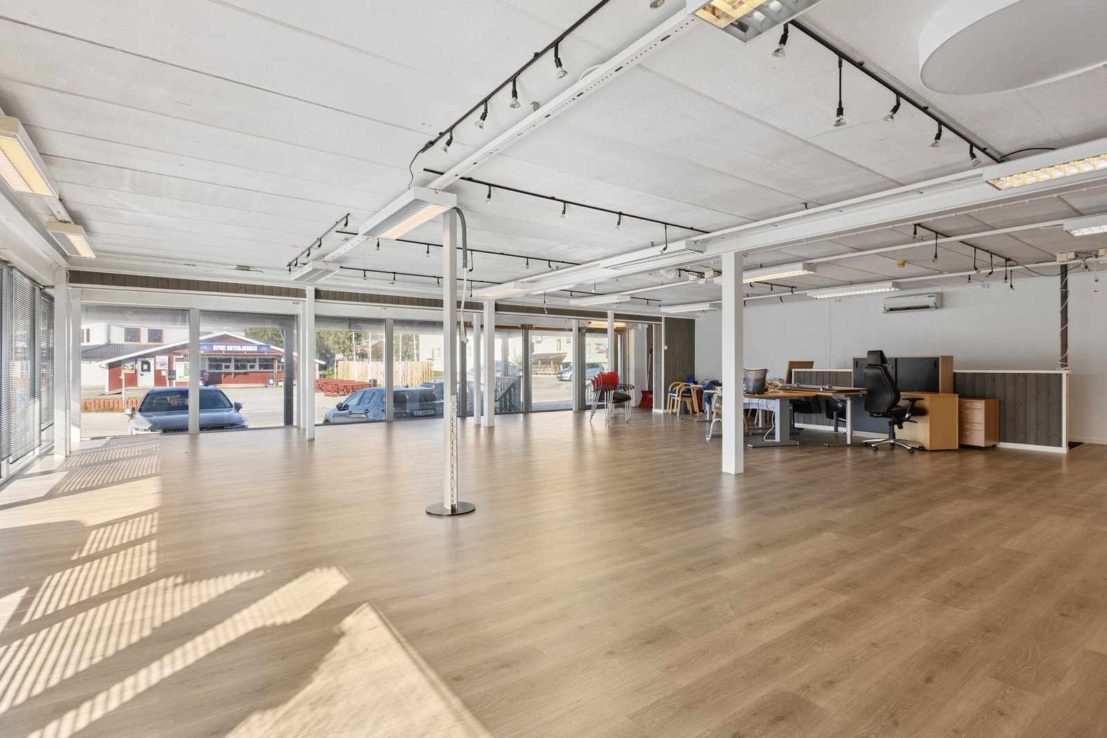 Butikk og 1 ets Galleribilde